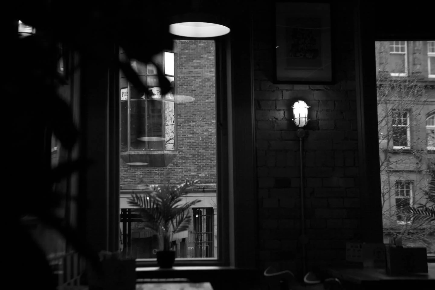09042602 &bull; Canon