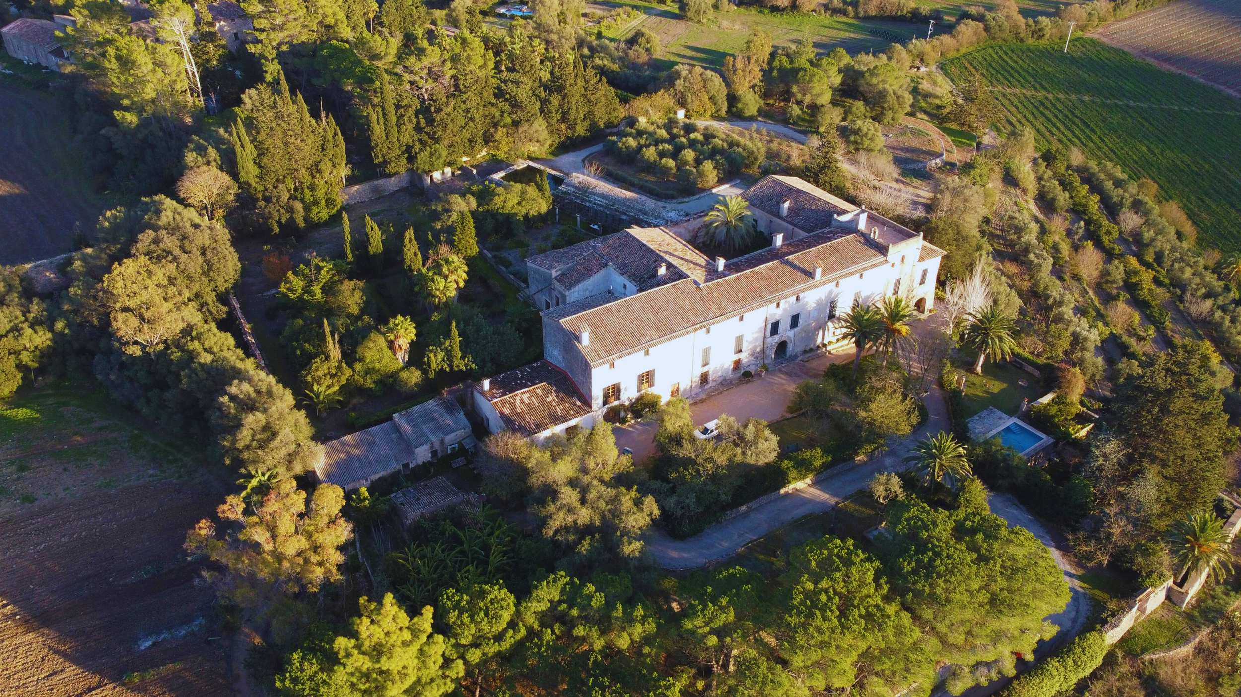 The 5 Best Hotel Brokers in Italy (2025 Edition)