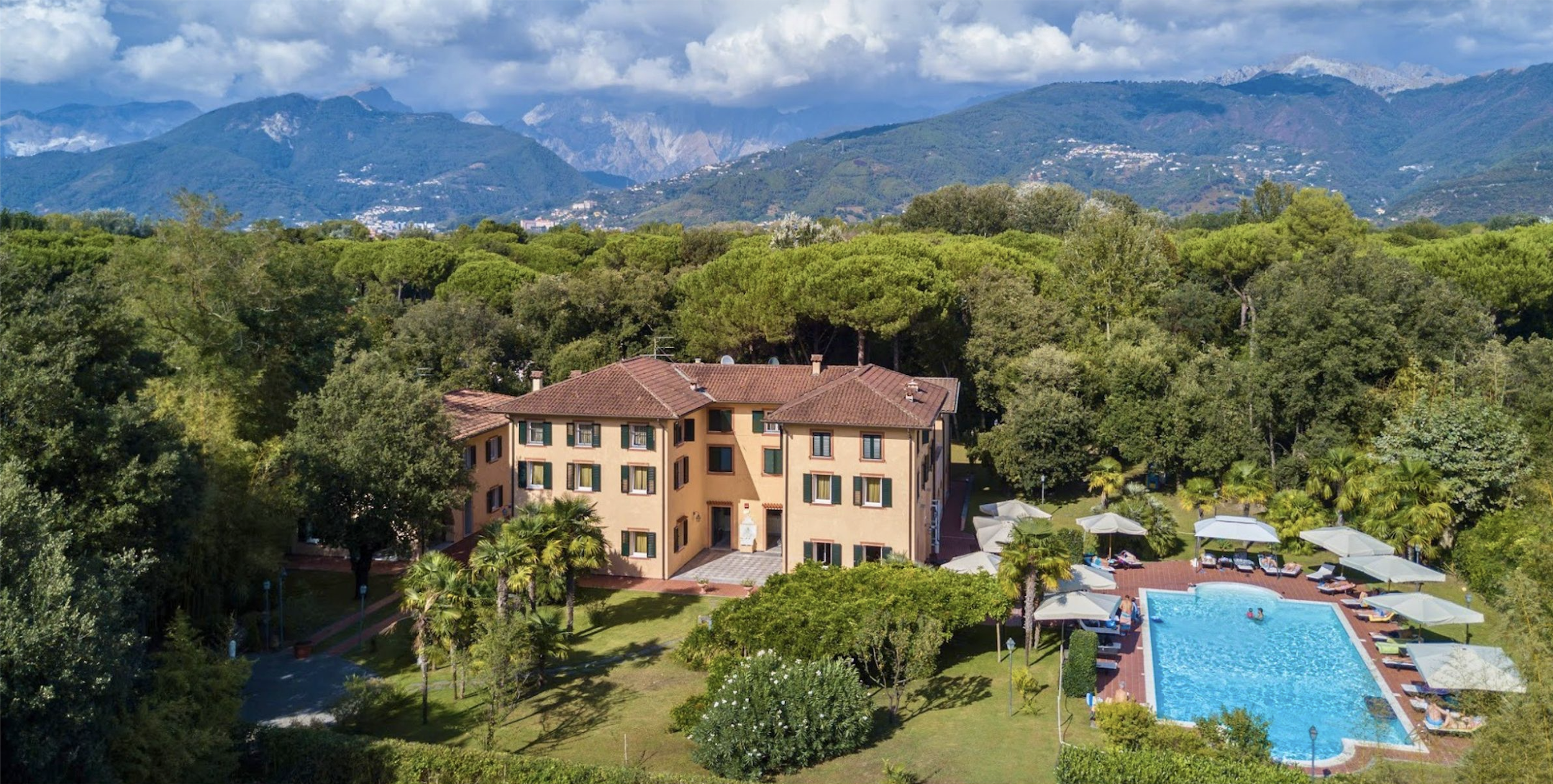 Marina di Massa property