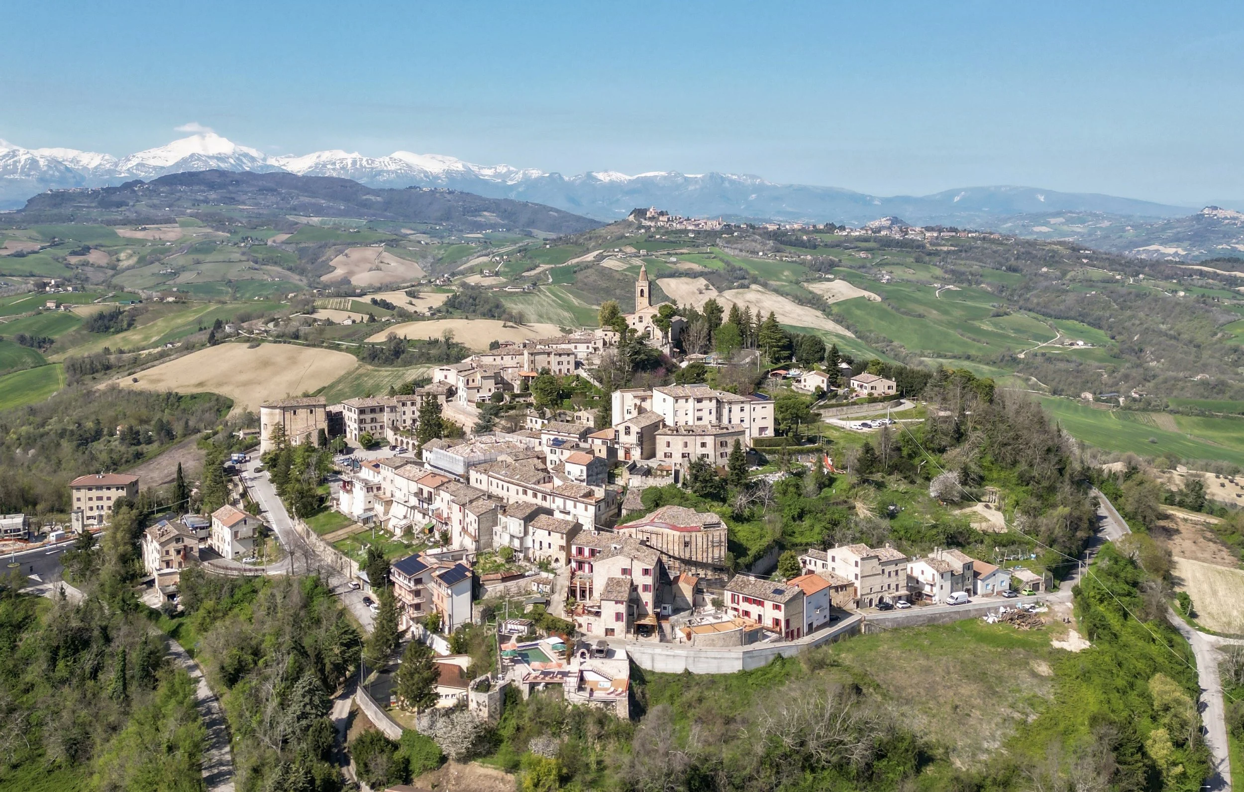 boutique retreat hotel marche for sale