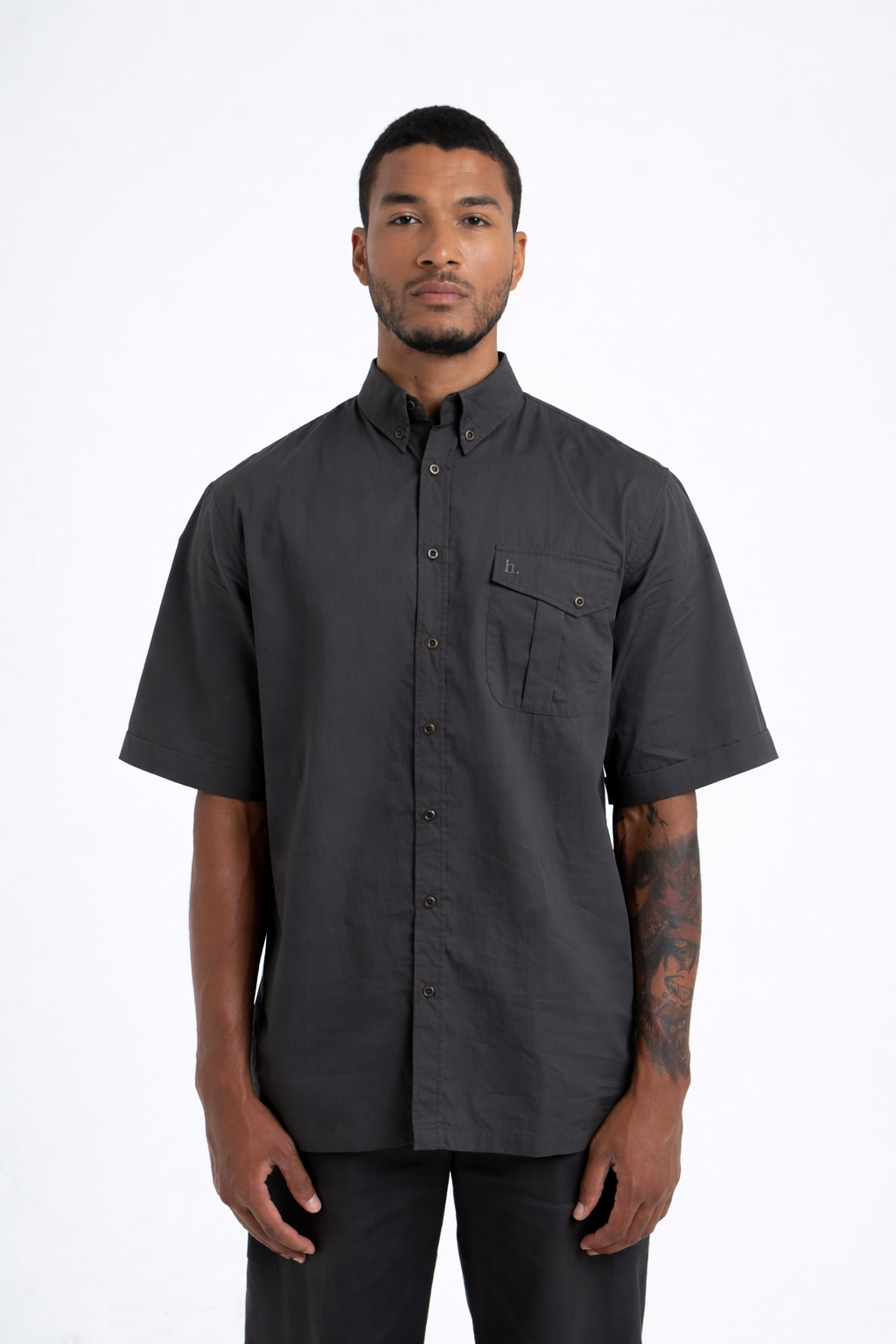 FORM 1  black-3_4 FULLBODY .png