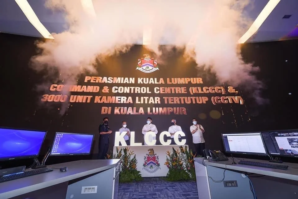 Stage Design and Launch Gimmick Production