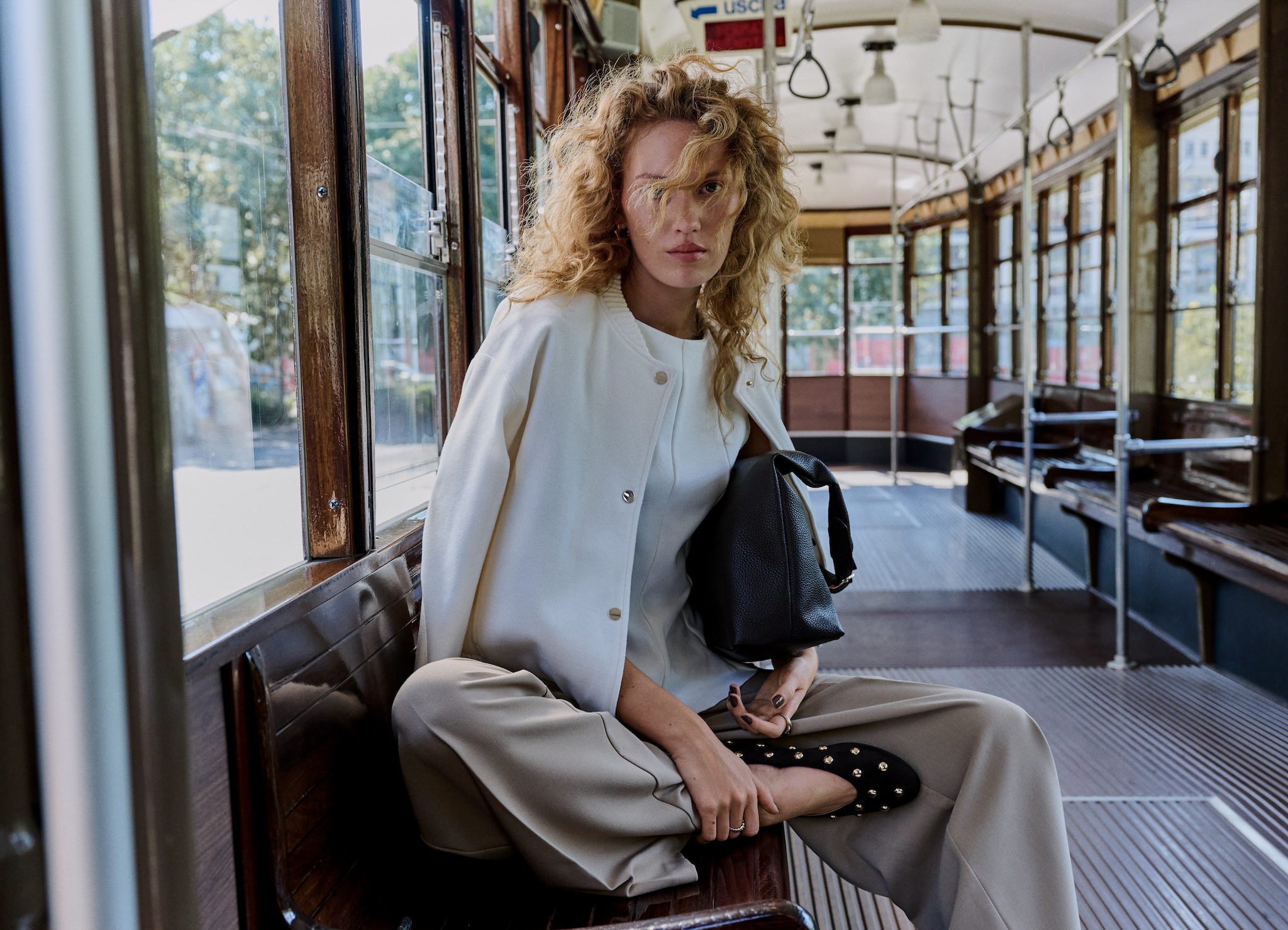 4.15pm: Careers Talk - How to Build a Career as a High Street Fashion Designer: Real Advice from industry experts. 