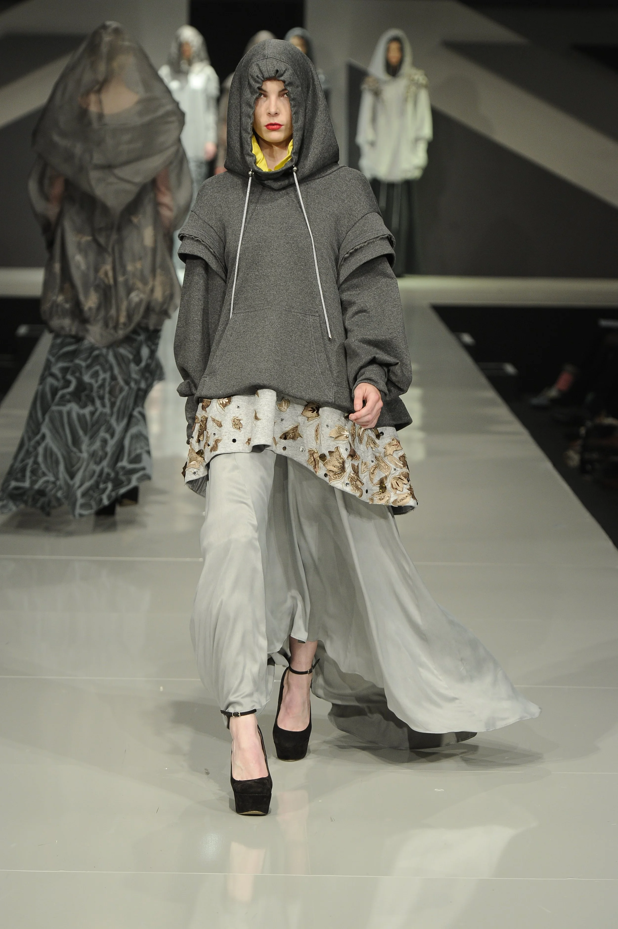 2012 - Chloe Jones Womenswear and Gold Award Winner.JPG