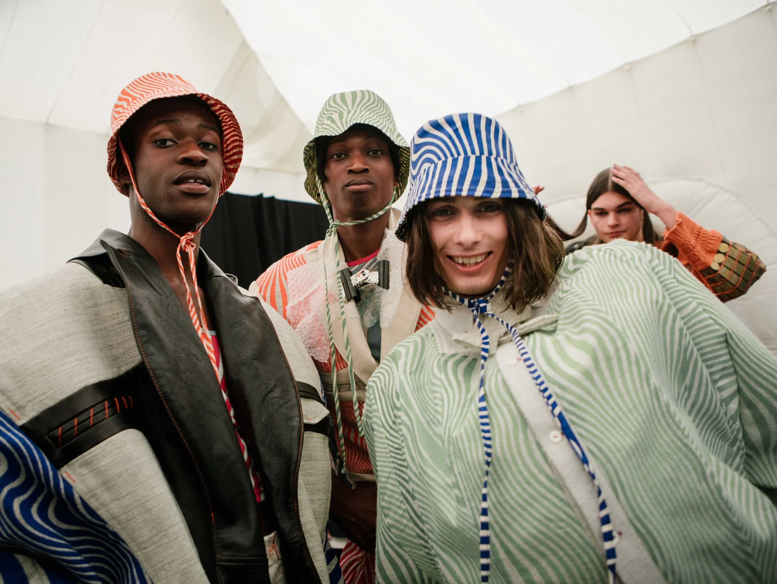 2pm: Immersive Showcase Curation 