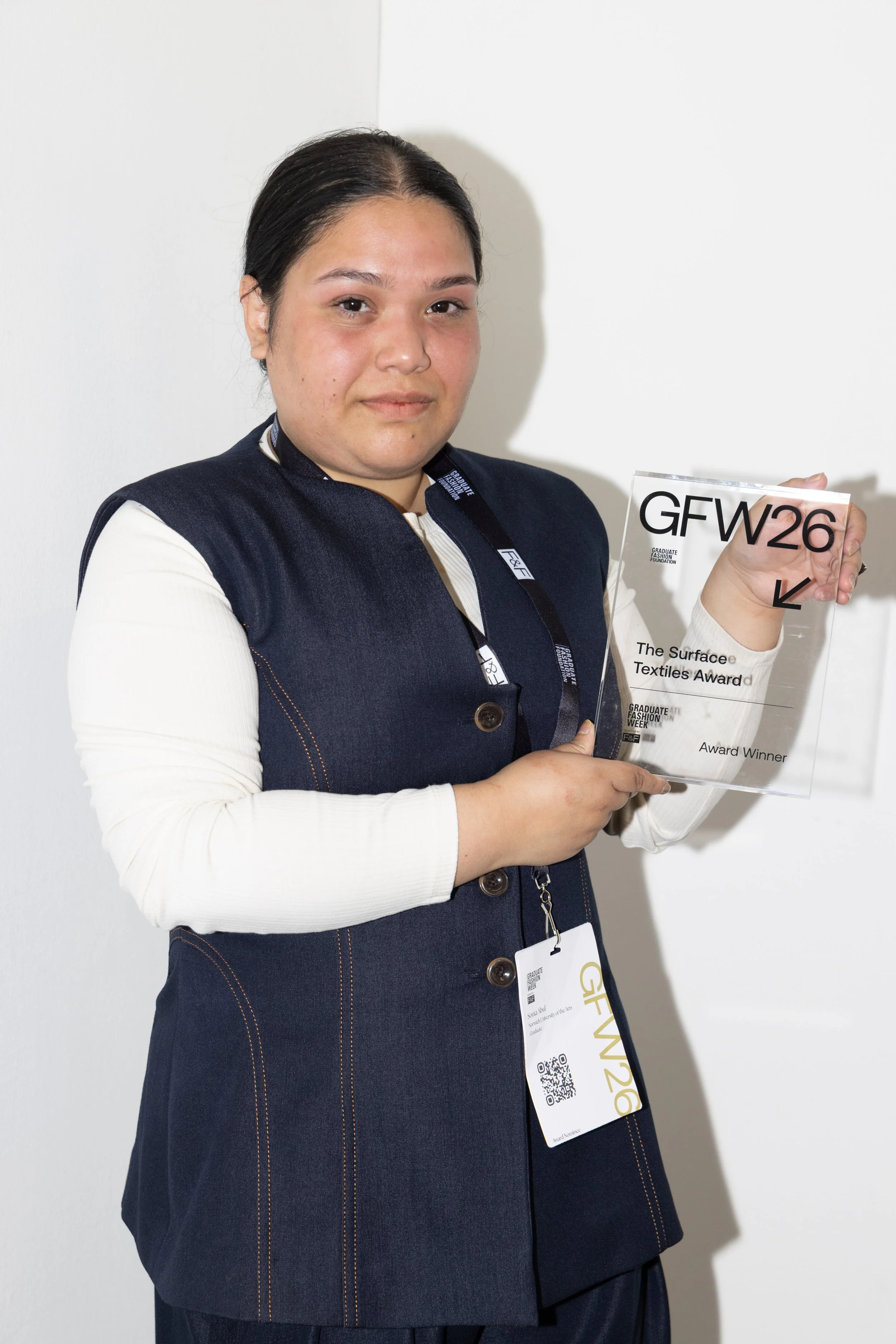 SurfaceTextileAwardWinner_IzzyBracknell_1 (1).jpg
