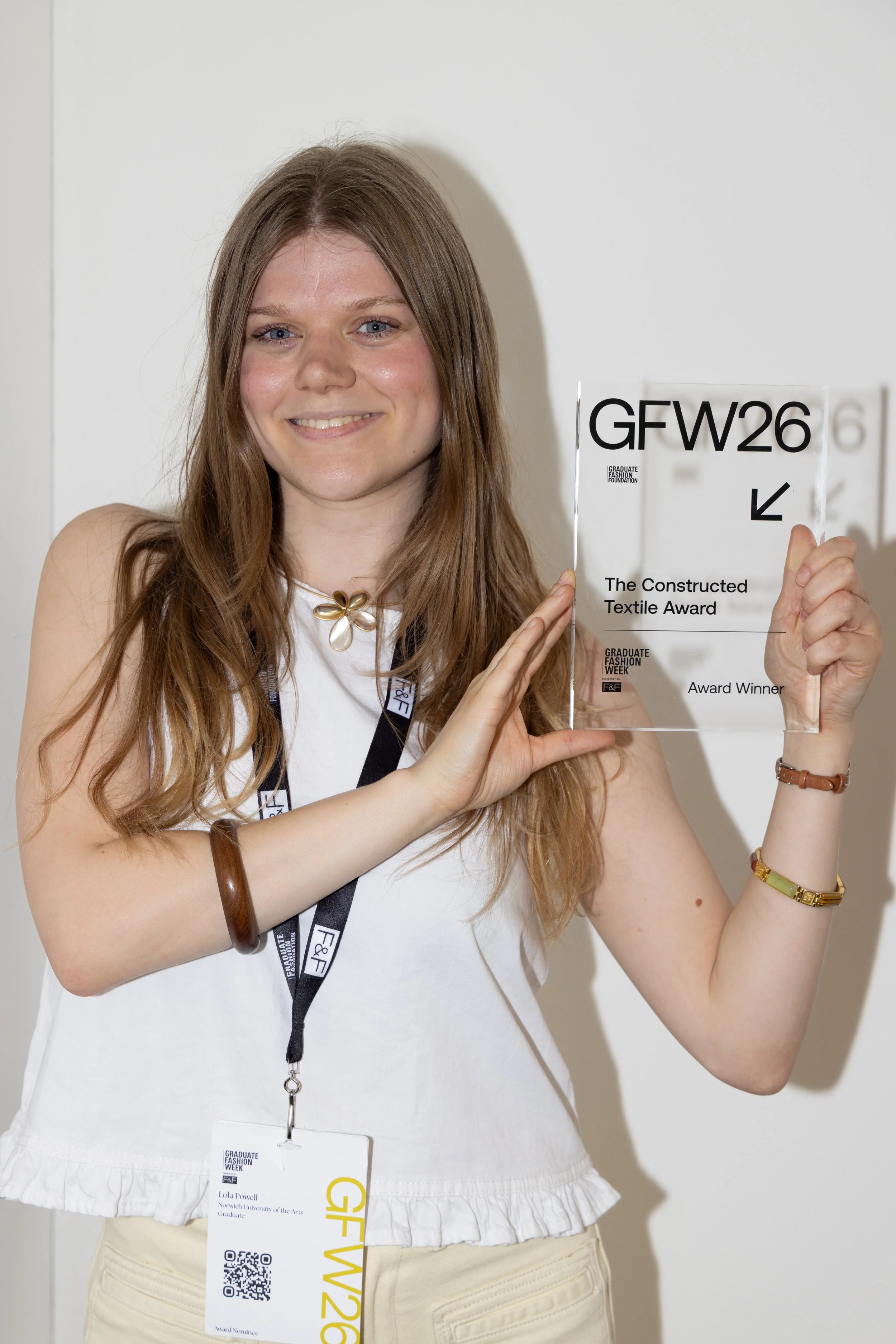 ConstructedTextileAwardWinner_IzzyBracknell_1.jpg