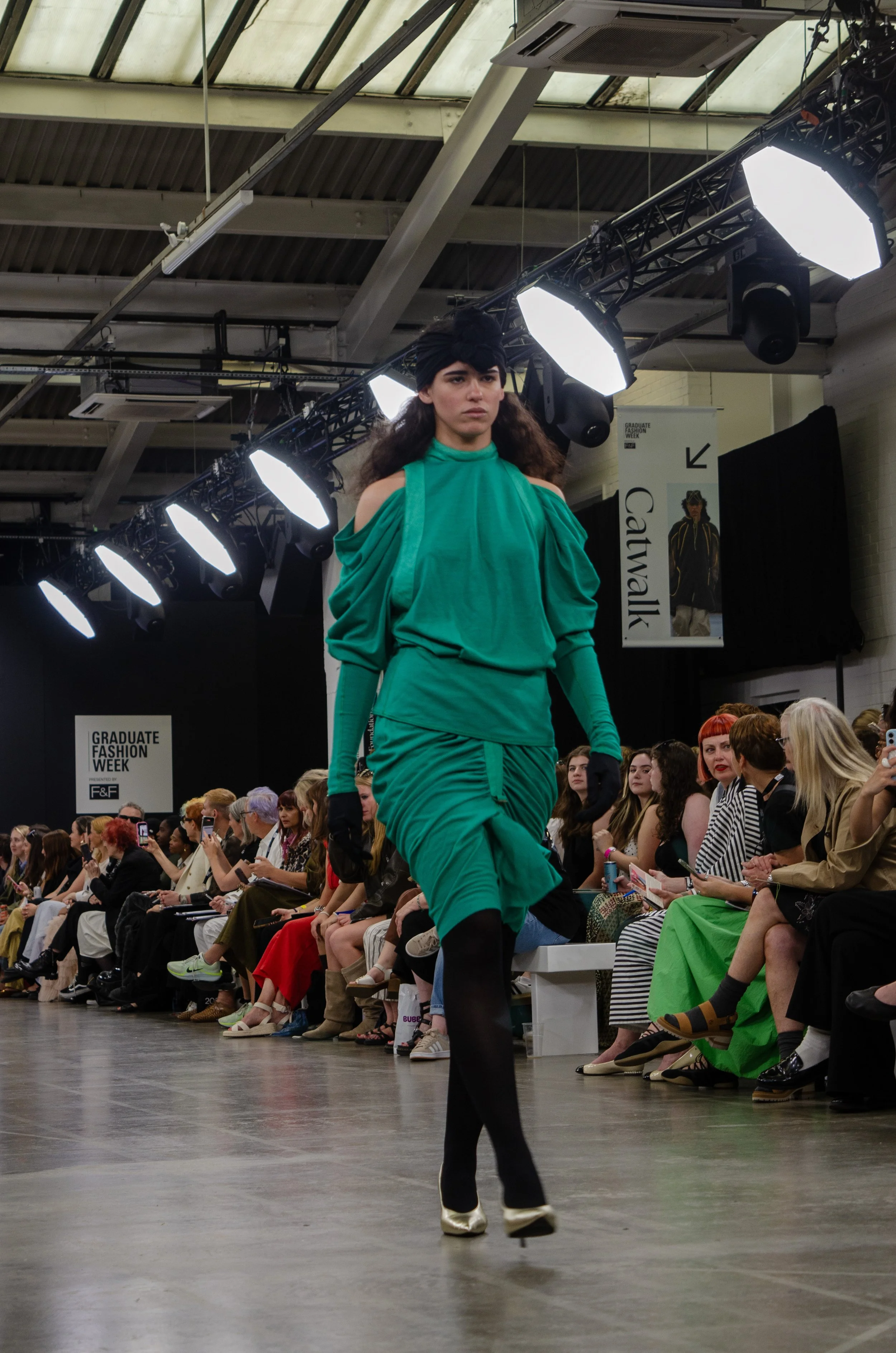 Lily Mariner NU runway 11.jpg
