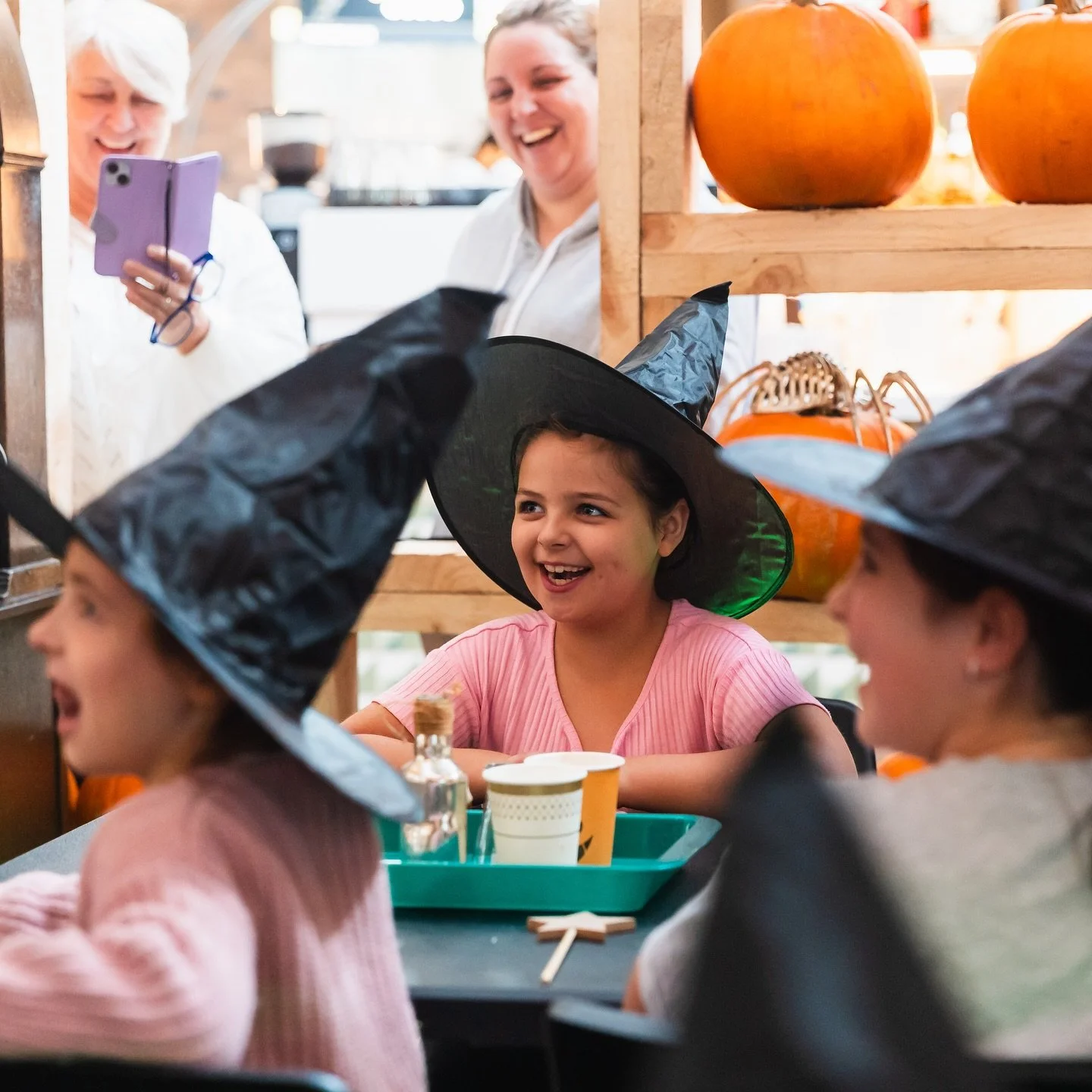 🕸️✨ 1 DAY TO GO! ✨🕸️ 

The wait is almost over... DreamMaze: Witches&rsquo; Walkway tickets go on sale TOMORROW! 🧙&zwj;♀️🎃

This is your last chance to pre-register and unlock our early bird family ticket discount before it disappears into thin