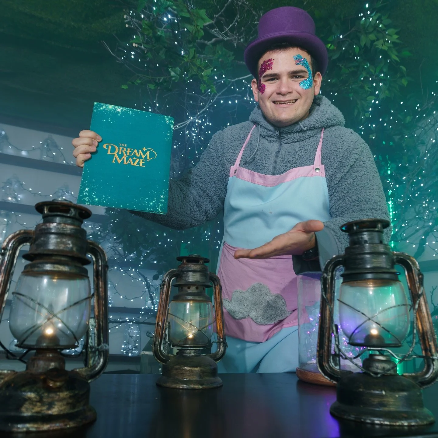 ✨🔬 Meet Dr Von Star-Twinkle &mdash; Keeper of Dreams &amp; Guide to the DreamMaze! ✨🌙. 

He&rsquo;s been working night and day in the DreamLab to help the Slumberbottoms put the good dreams back together&hellip; and now he&rsquo;s ready to welcome 