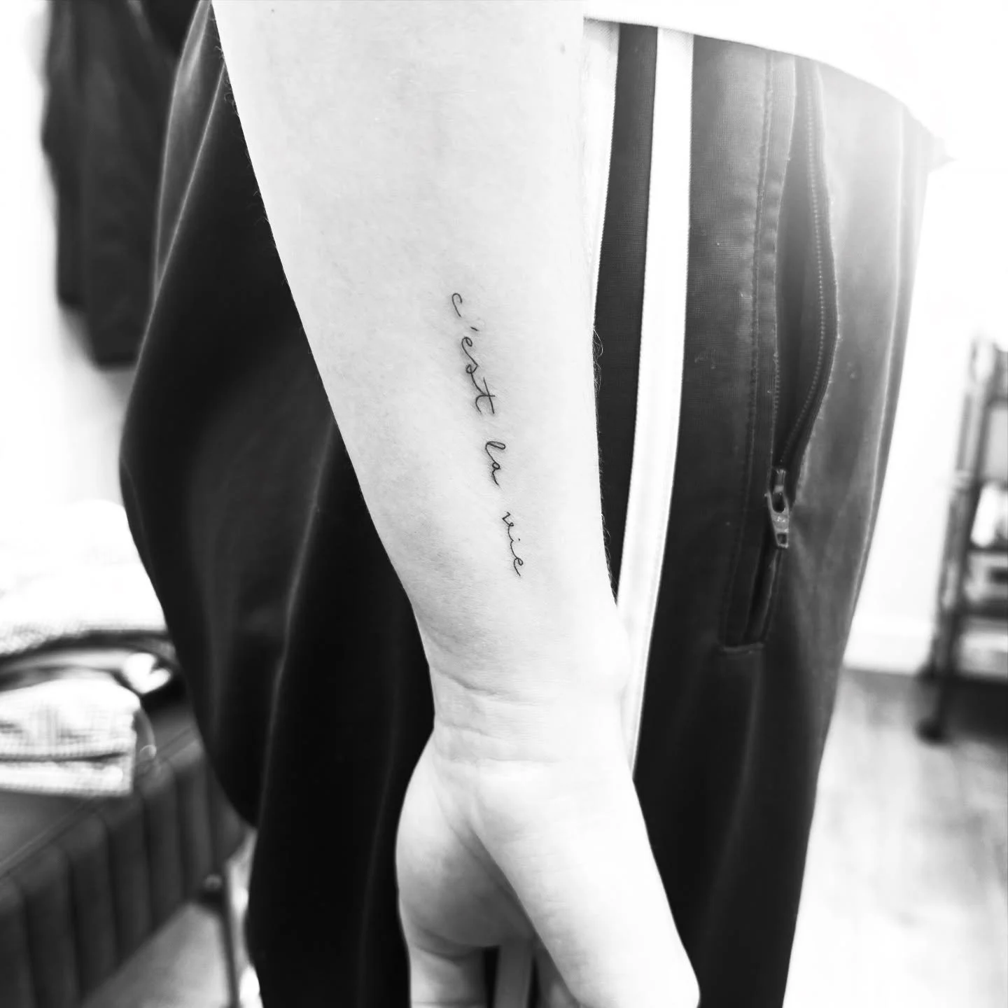 Script is always a beautiful tattoo idea 🖤

#cardiff #cardifftattoo #scripttattoos #tinytats #finelinetatattoo #cardifffinelinetattooartist #cestlavie