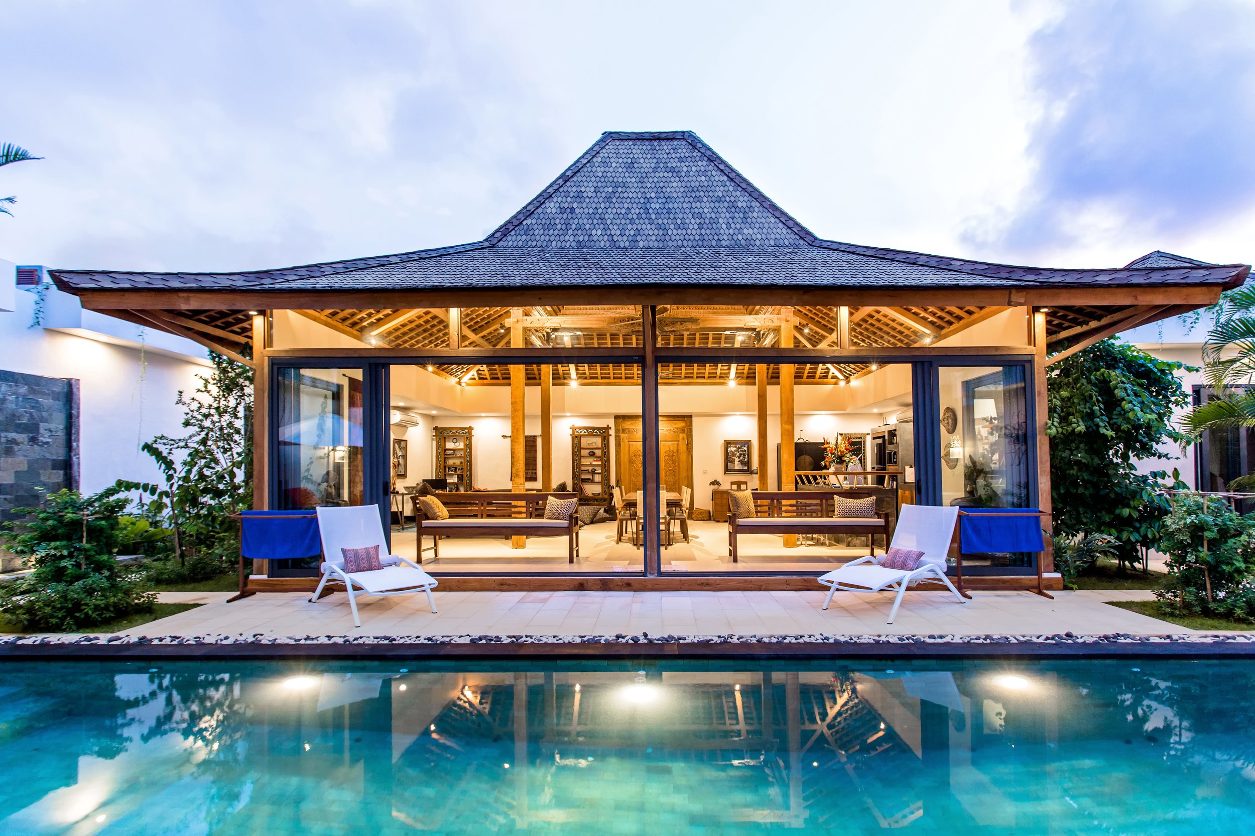 MZ3A2989-1-2 copy.jpg