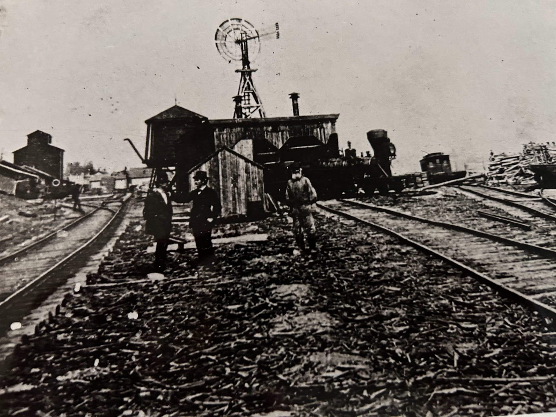 Port-Perry-railway.jpg