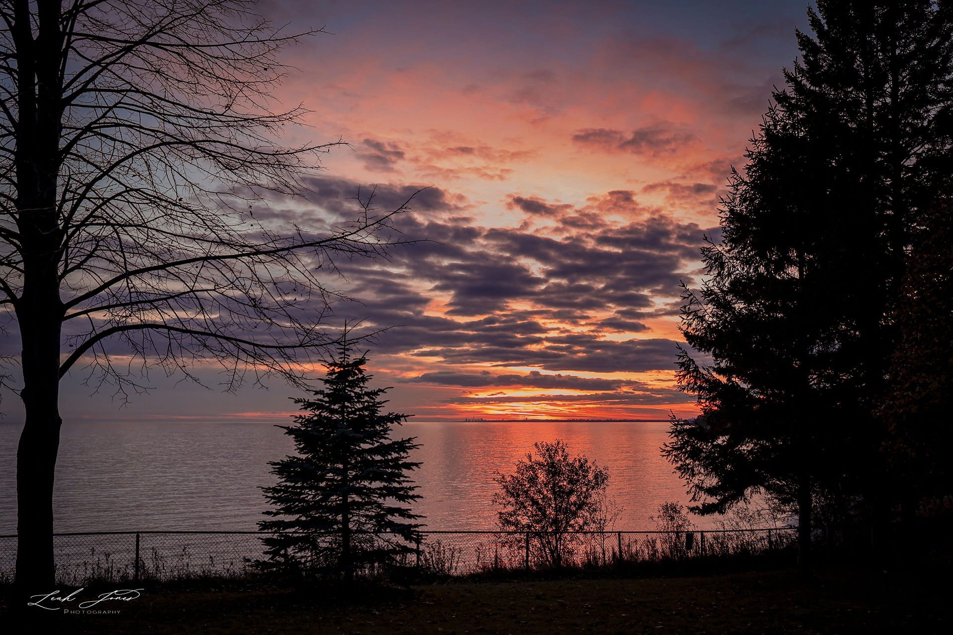 Leah Jones - "Sky Art by Mother Nature" - Oshawa Bluffs