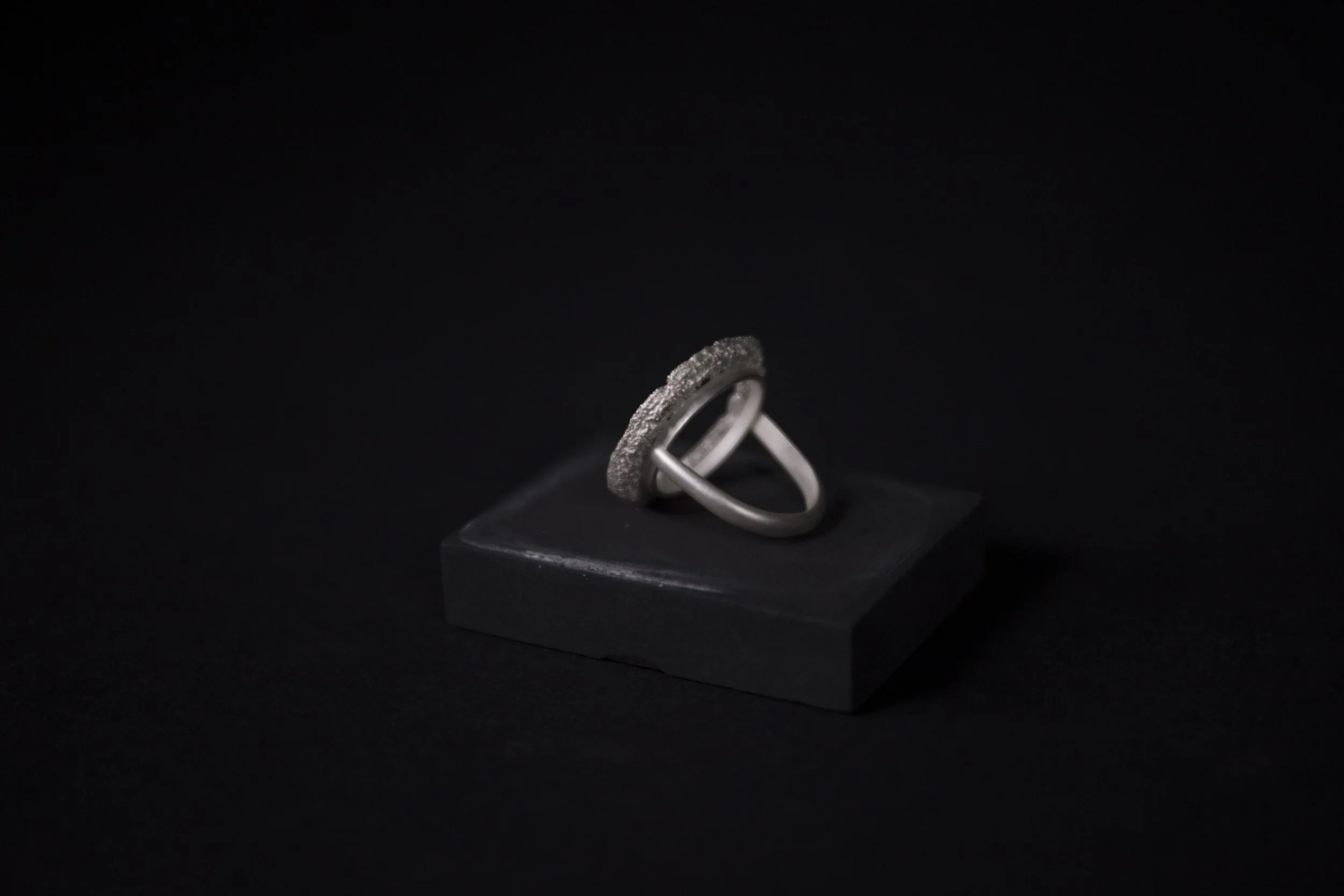 ring with textured element_2.jpg