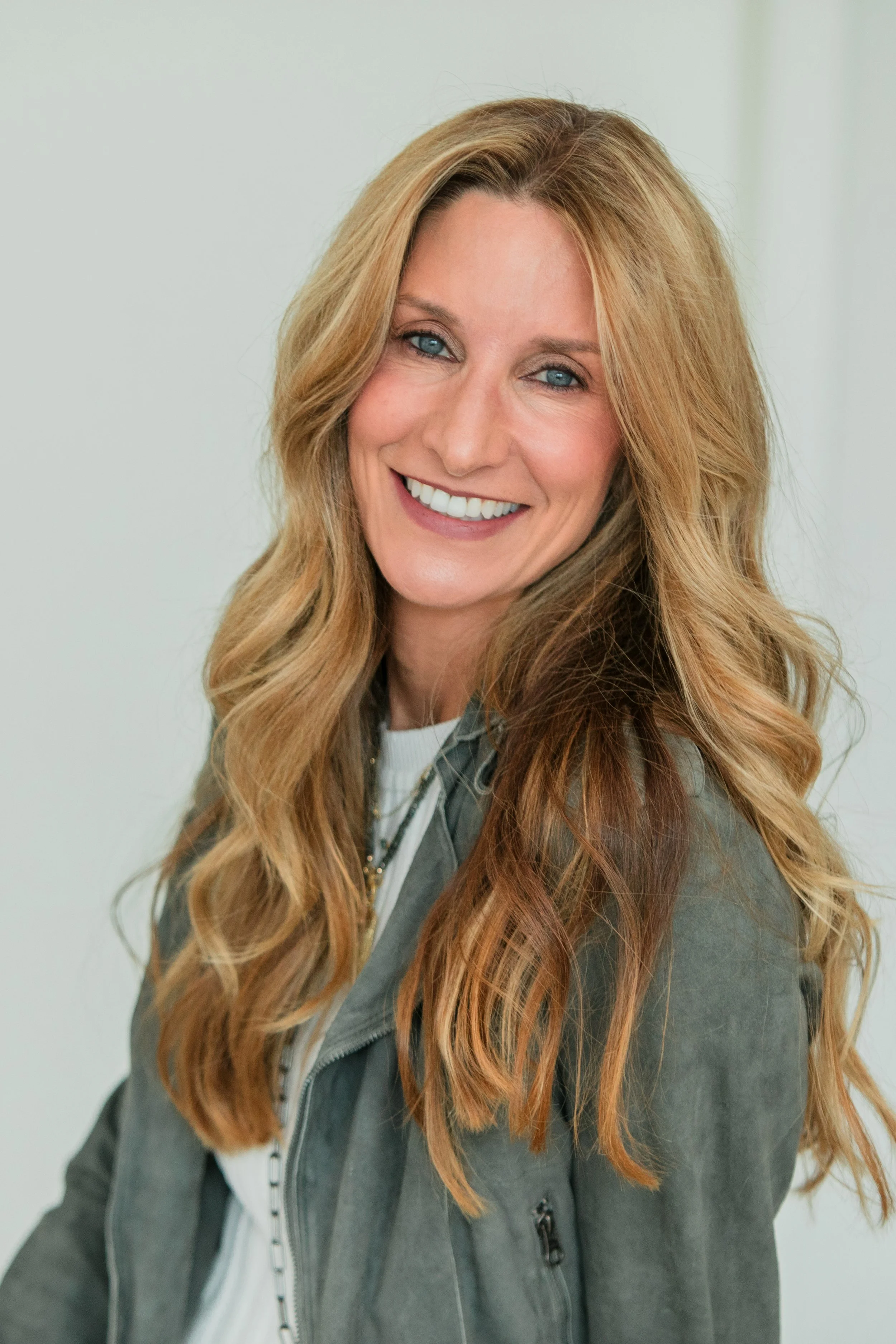 ThriveWise Coach Georgi Dienst- Lead Transition &  Alignment Coach