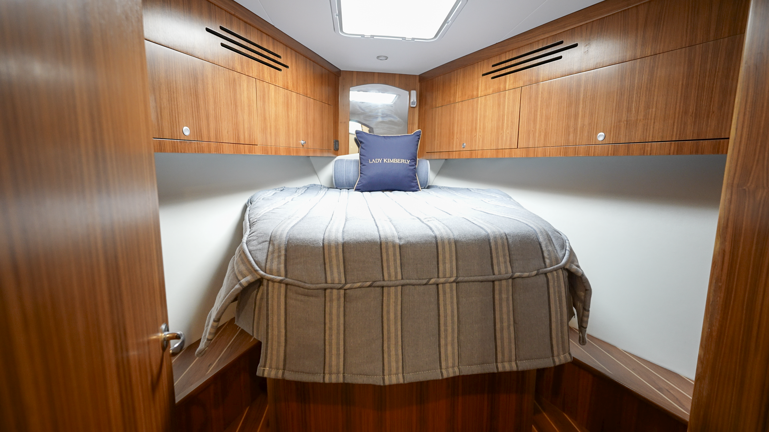 Lady Kimberly46-15-11.png