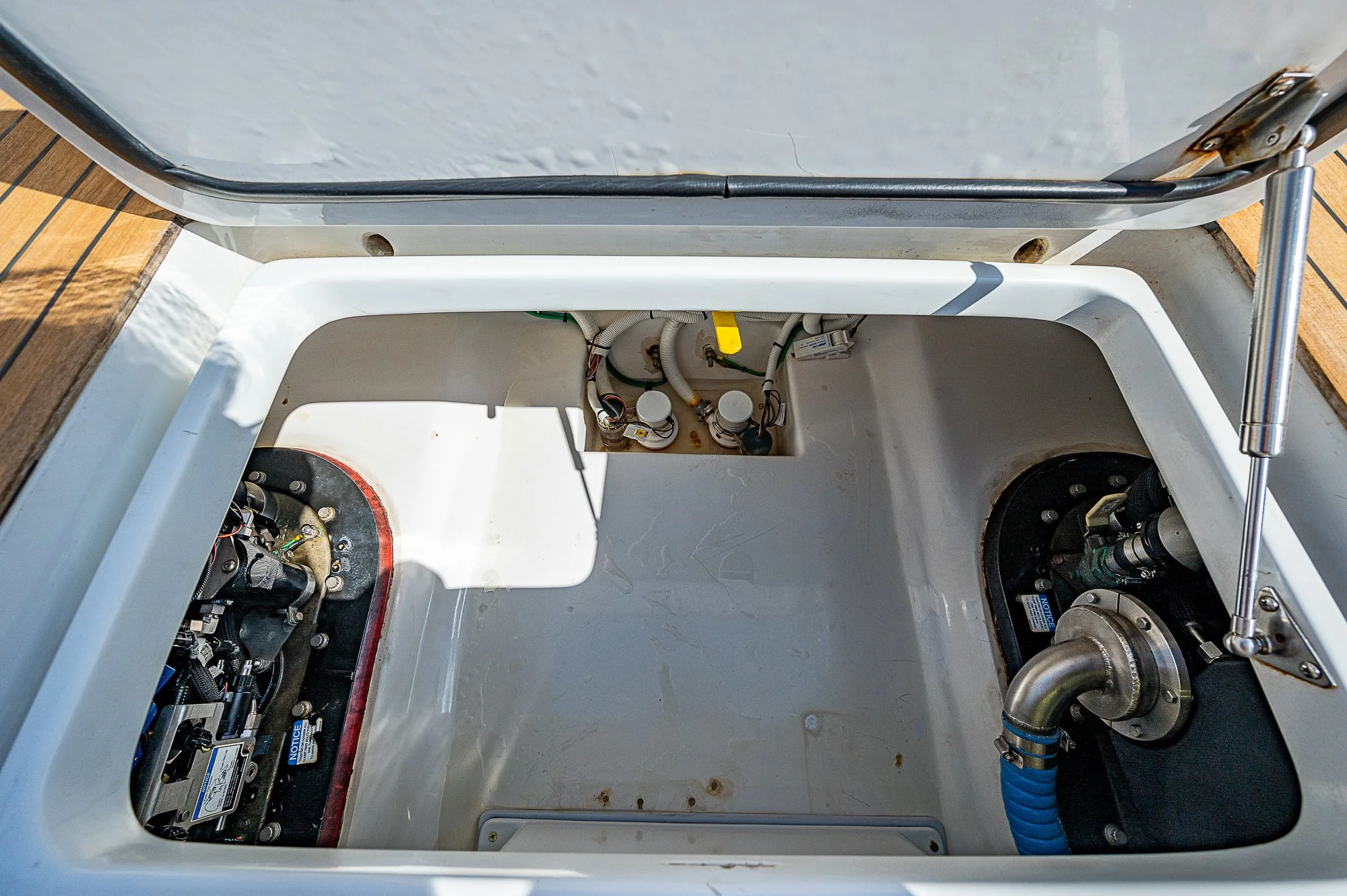 43_release_liberty_cockpit_15.jpg