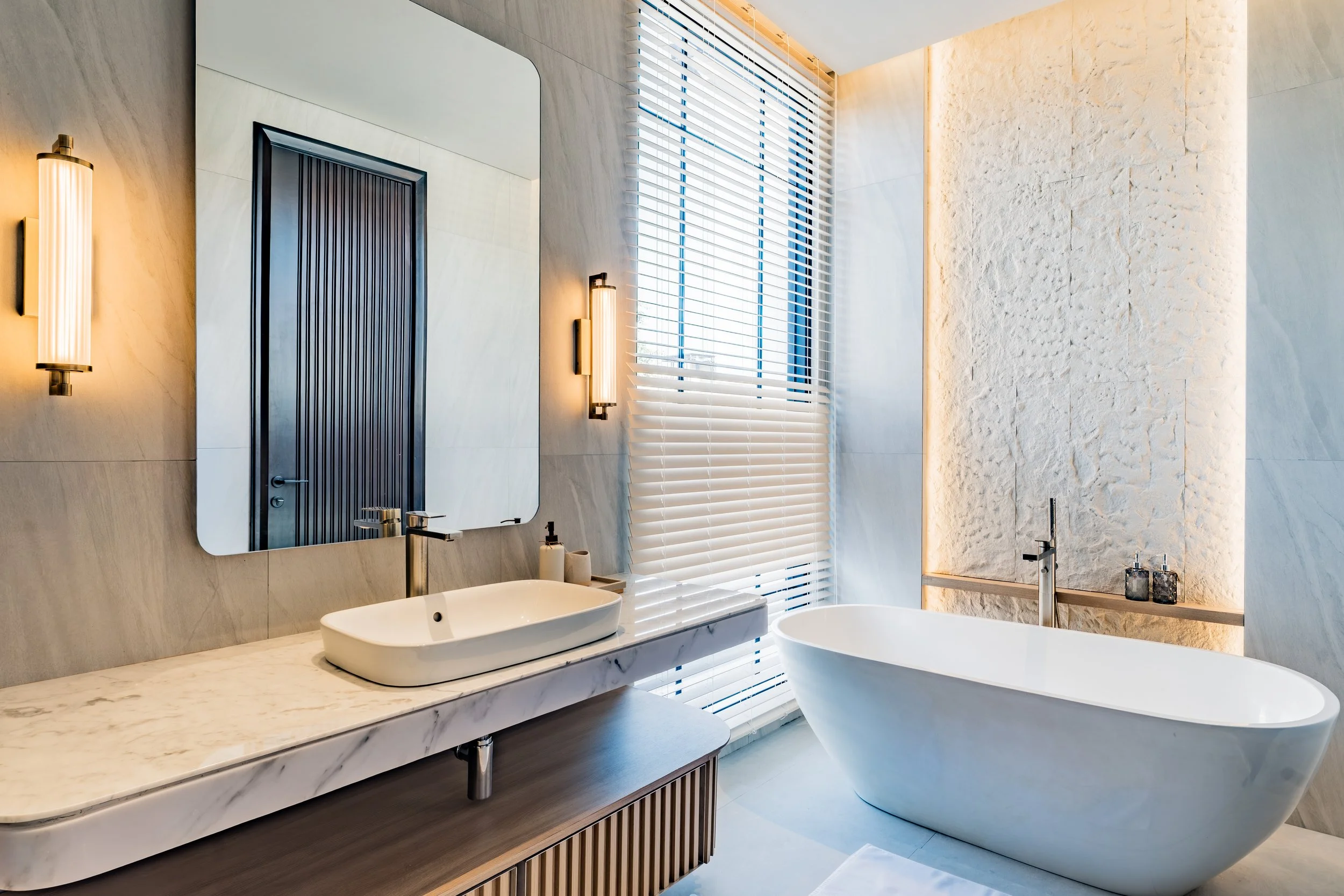 Juwana Villa  Bathtub.jpg