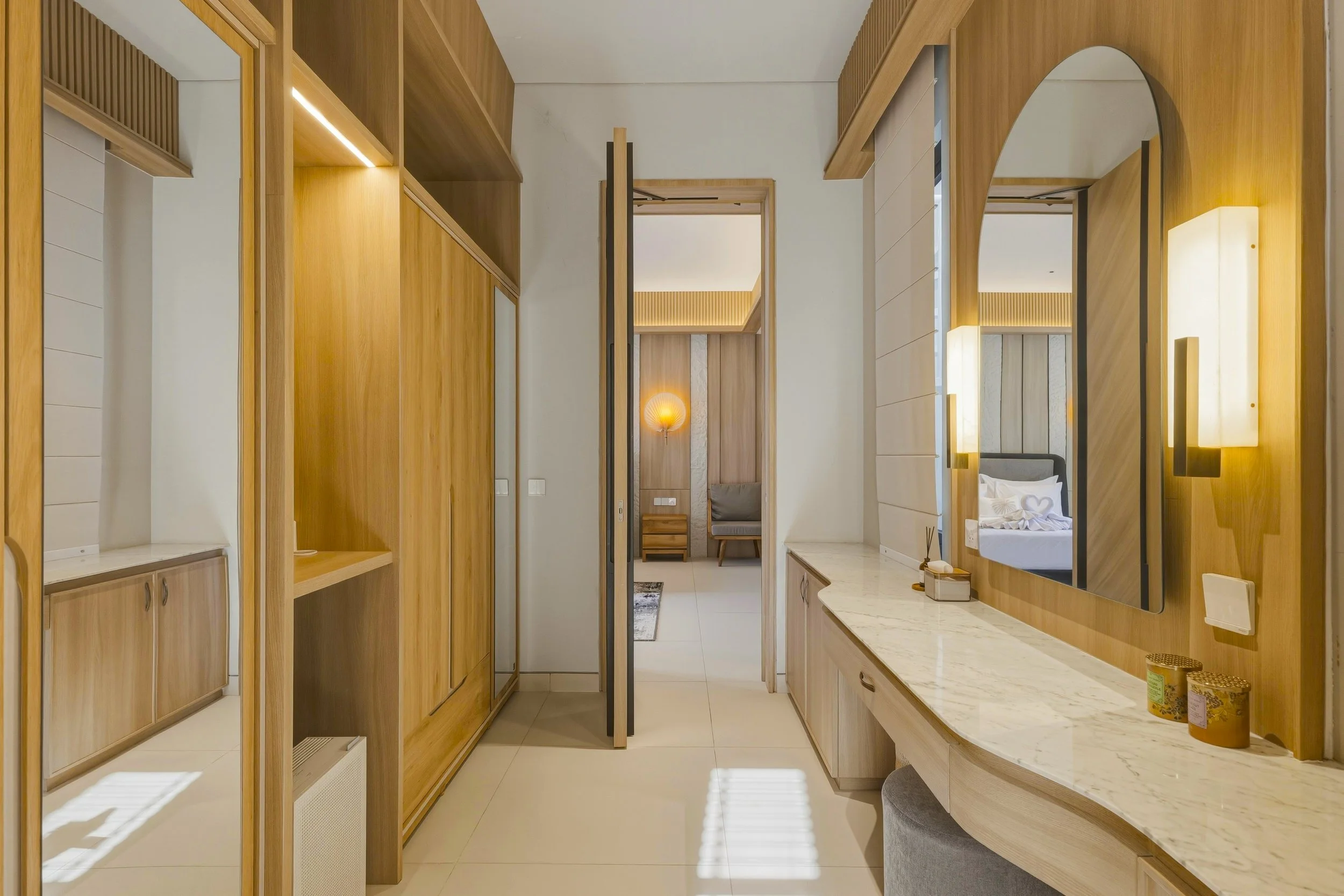 Very Large Walking Closet connect from Bedroom and Bathroom