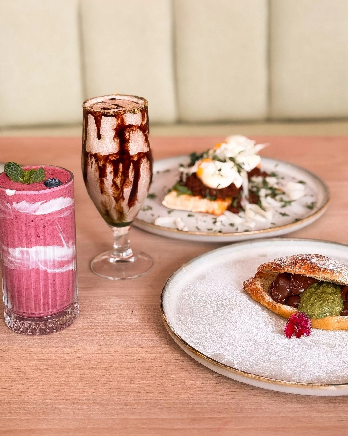 From fresh to indulgent, this spread brings together everything you love about breakfast at Moderna. 

Find our menu on our  website (link in bio).

📍 Find us at Gateway Theatre of Shopping

@gatewayumhlanga

#BreakfastVariety #ModernaMoments