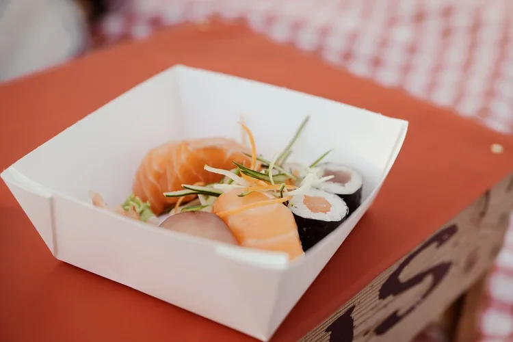 Food&Drinks_Wine_Tasting_Picnic_6.webp