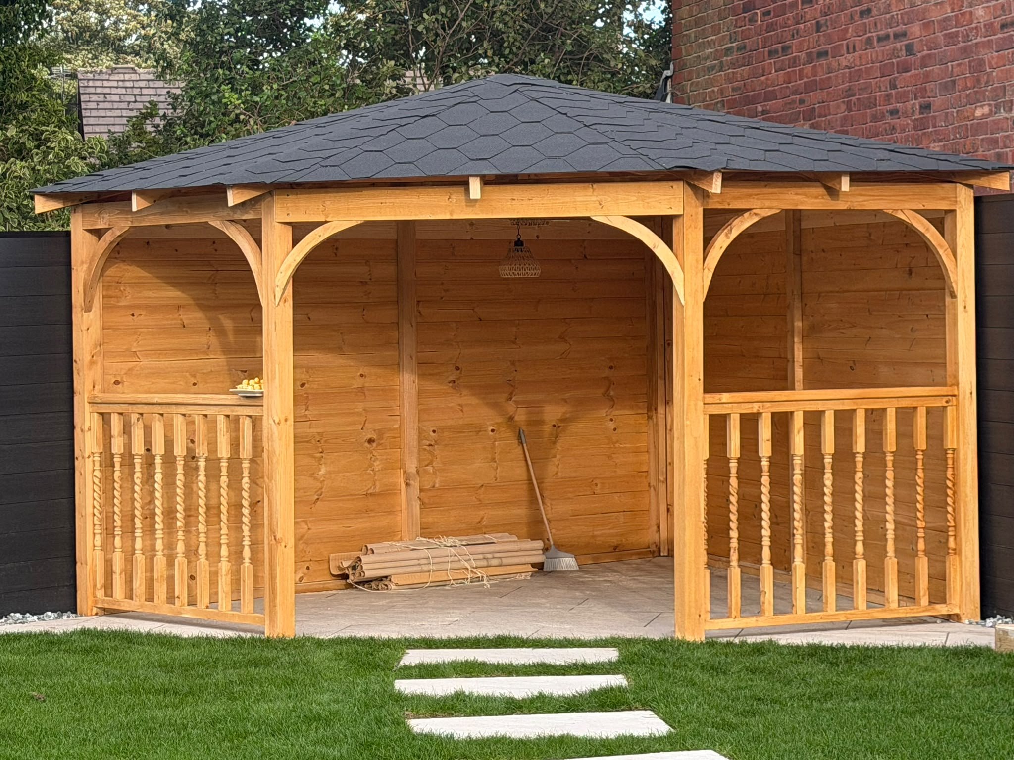 Gazebo 3.jpeg