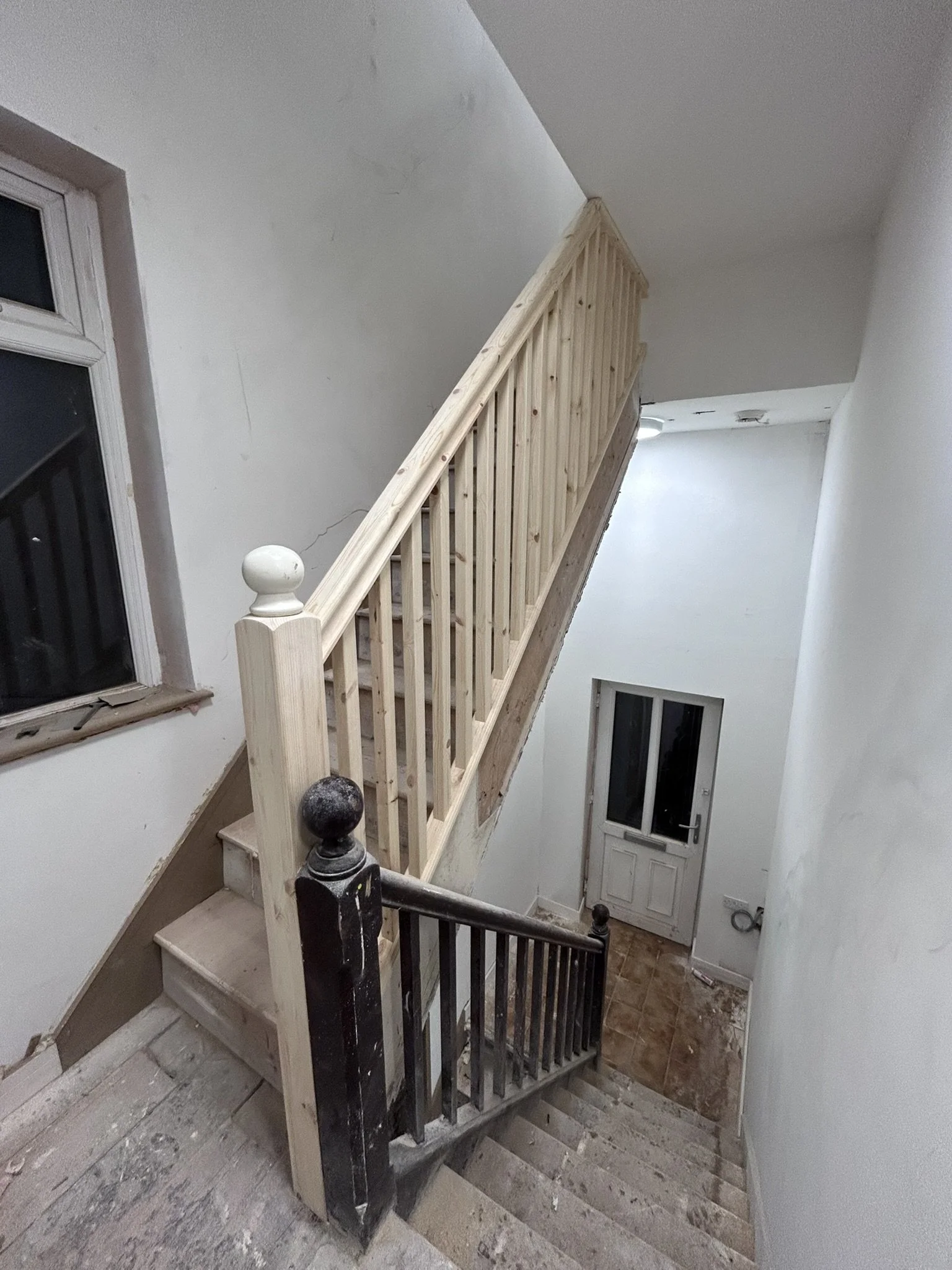 Bannister 3.JPEG