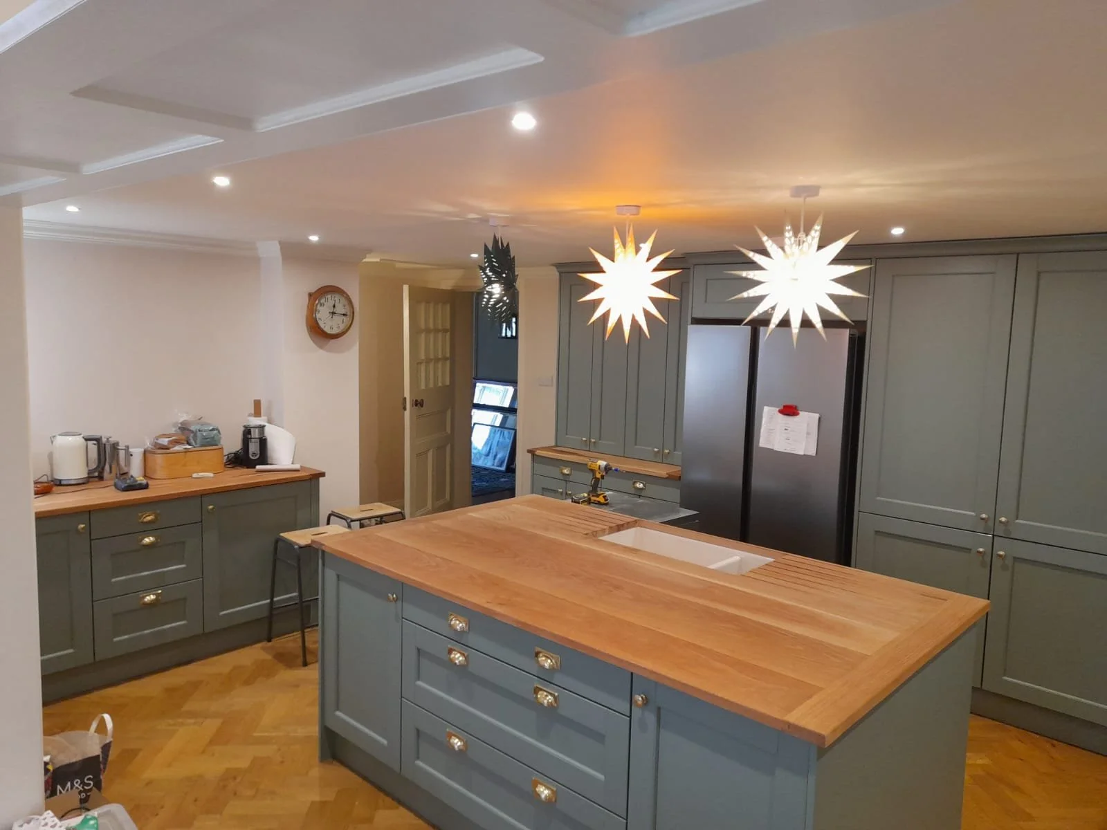 Kitchen 2.jpeg