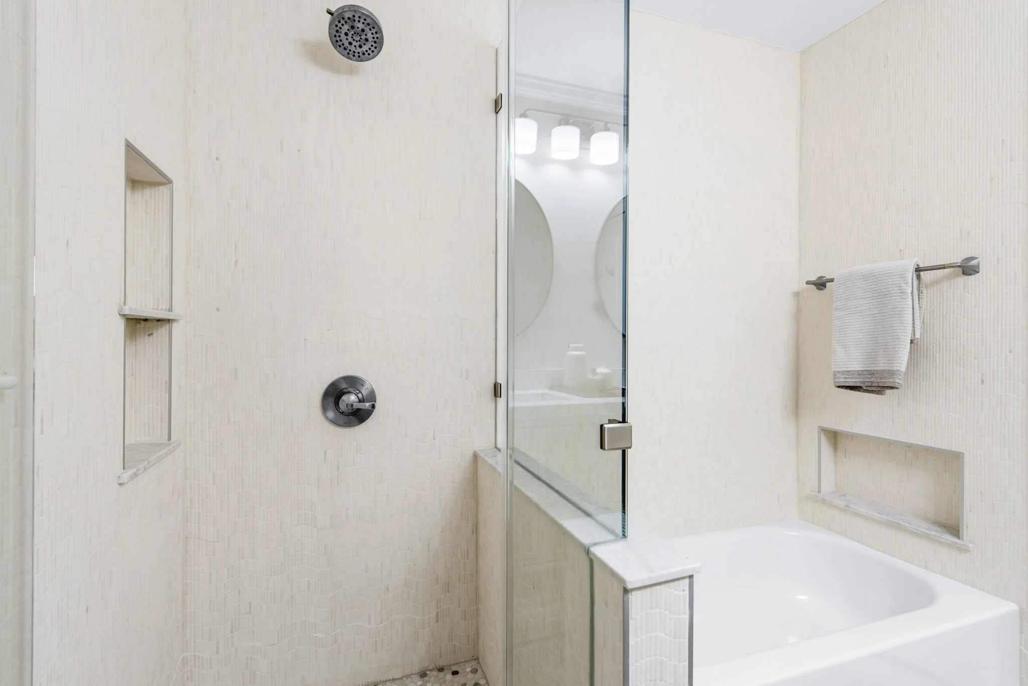 2280_Glenridge_Dr-13.jpg