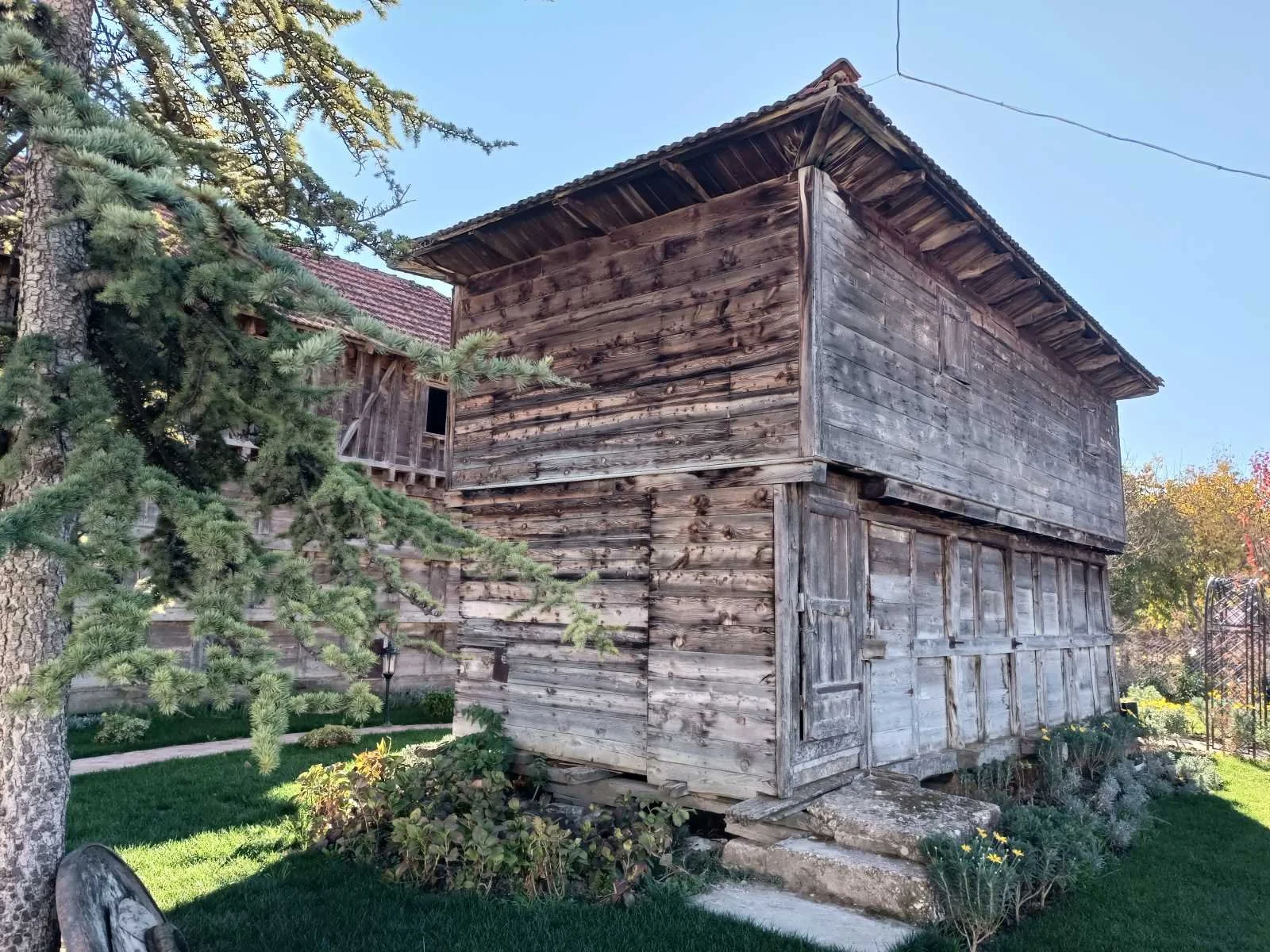 Bu Elmalının gözdesi, dev ambar