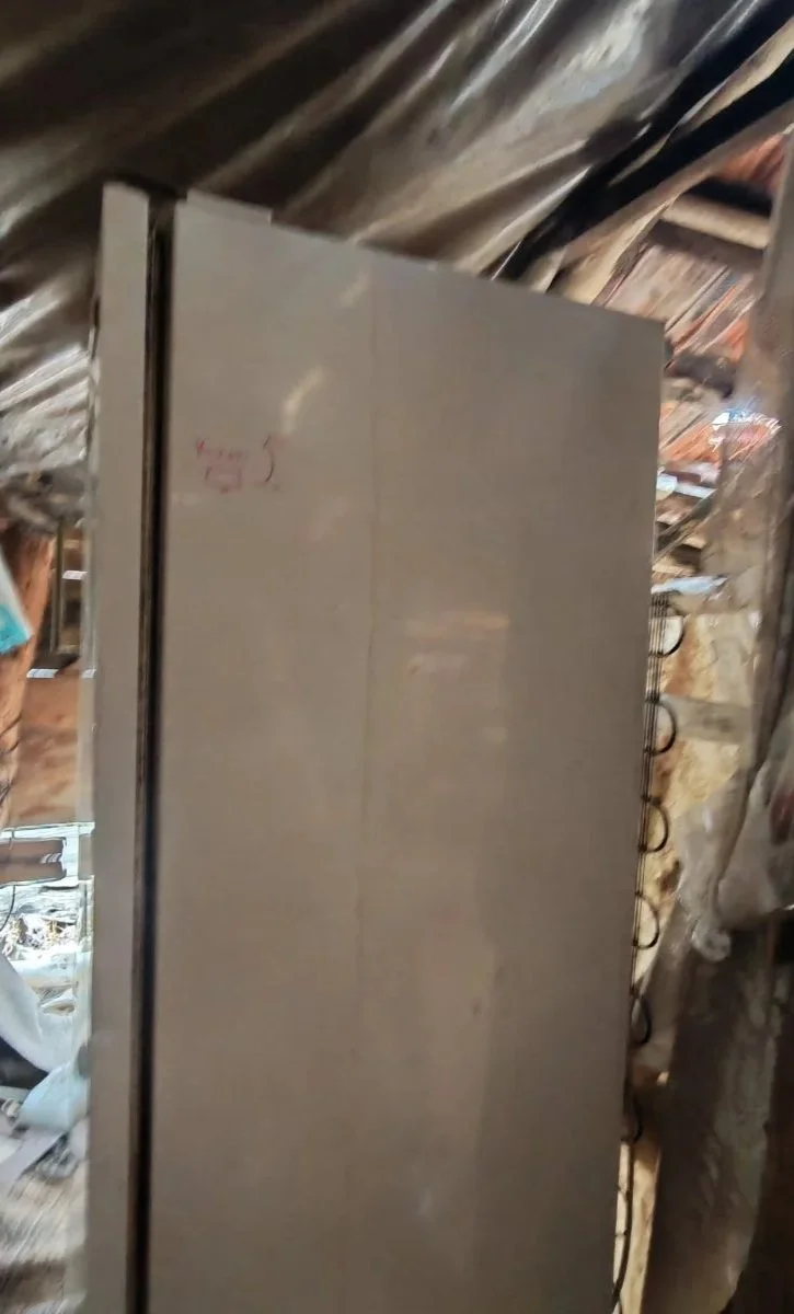 Sinandeğirmeni içindeki tahıl ambarlarının içinde bulunan buzdolabı