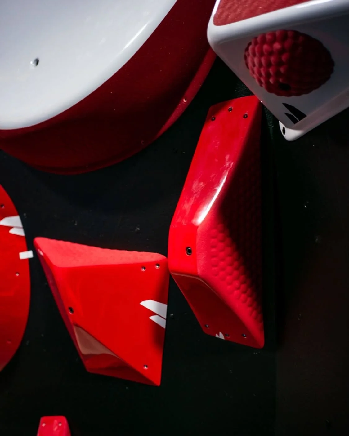 Bubble Wrap // holds &amp; macros @trangoholds 

Iconic feel. Modern shapes. 

Available in Thermoplastic, PU and Fibreglass.

#climbingholds #routesettinglife #ukclimbinggyms #bouldering #ifsc