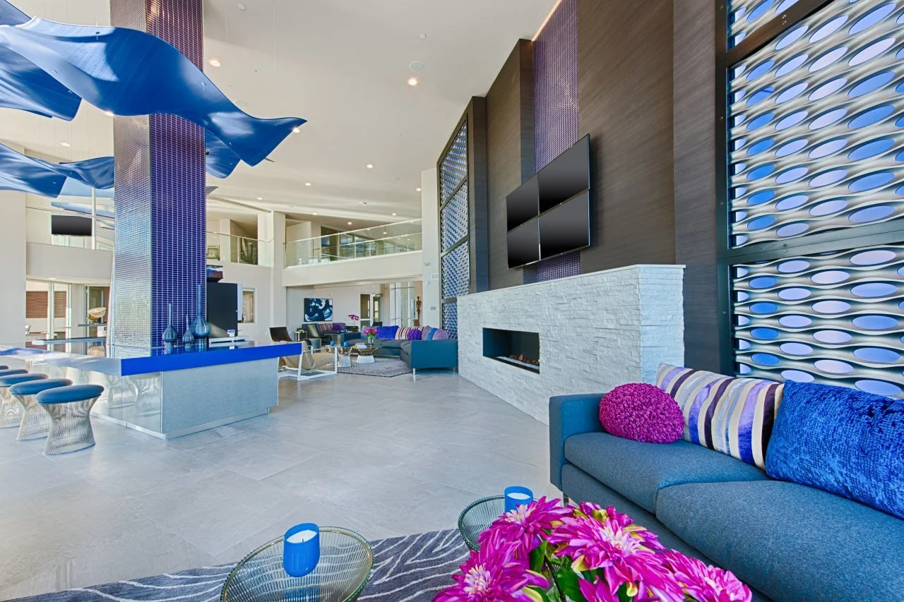 investissement-immobilier-américain-gilbert-arizona-modern-luxury-residential-lobby