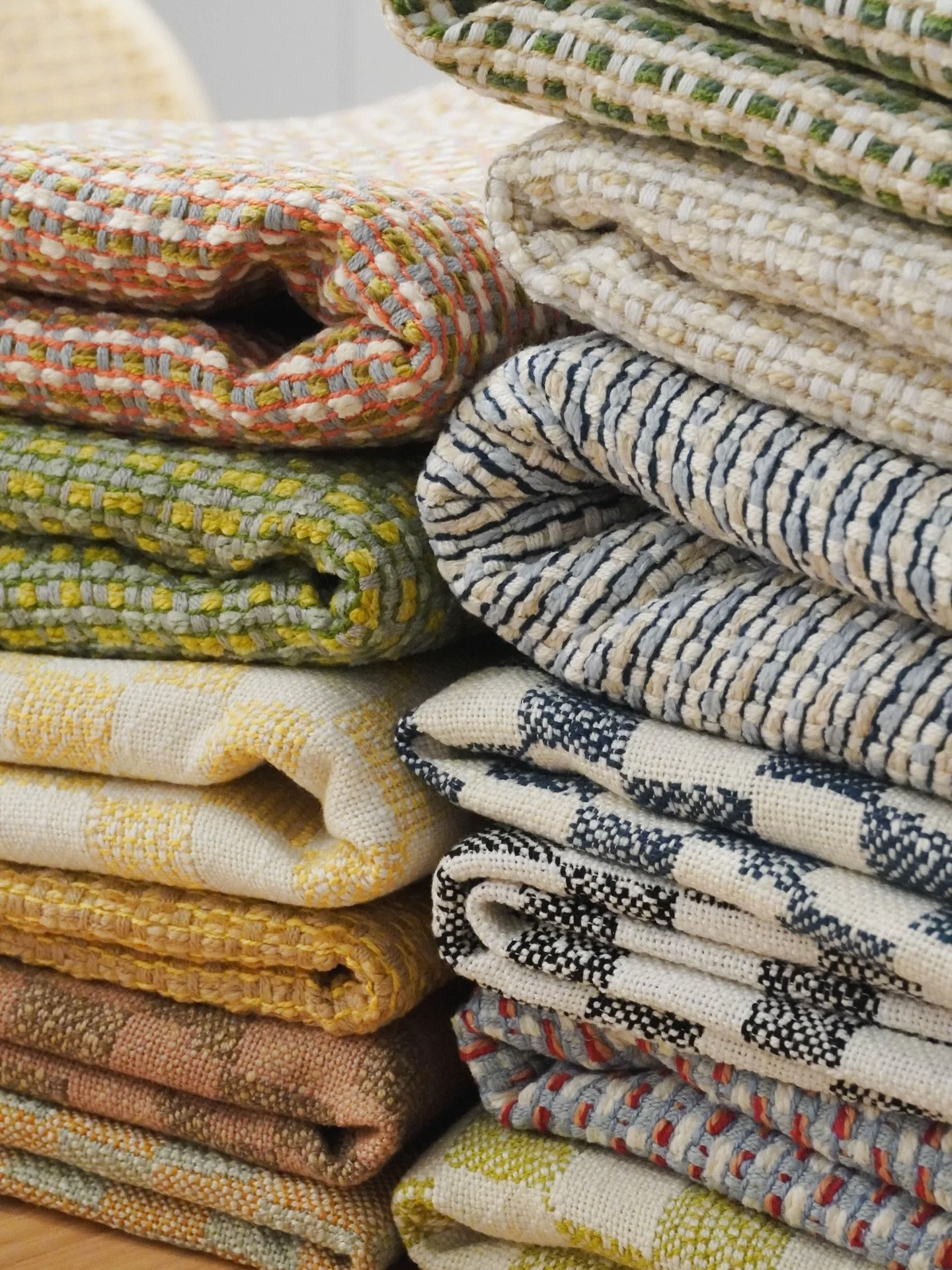 With the cold weather taking over New York, we can&rsquo;t help but dream about warmer days in the sun with our newest collection of outdoor fabrics ☀️

Are you a Deuce Diva or Farmers Market Girly? You can order your samples on our site today 🎀