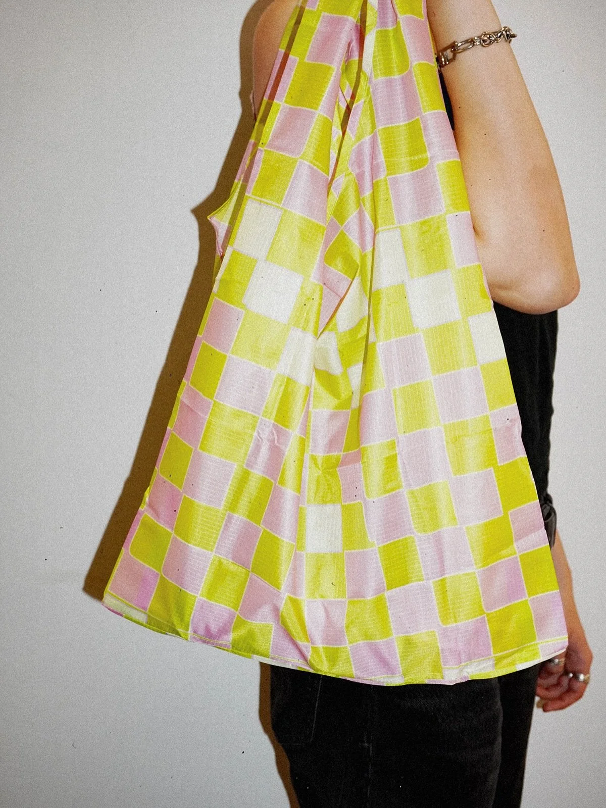 For every collection, we design a tote that&rsquo;s based off one of the fabrics. For Golden Hour, we designed a bag based off Deuce! We love making colorful, digital versions to share with our clients 🫂❤️

If you have any photos of your tote, send 