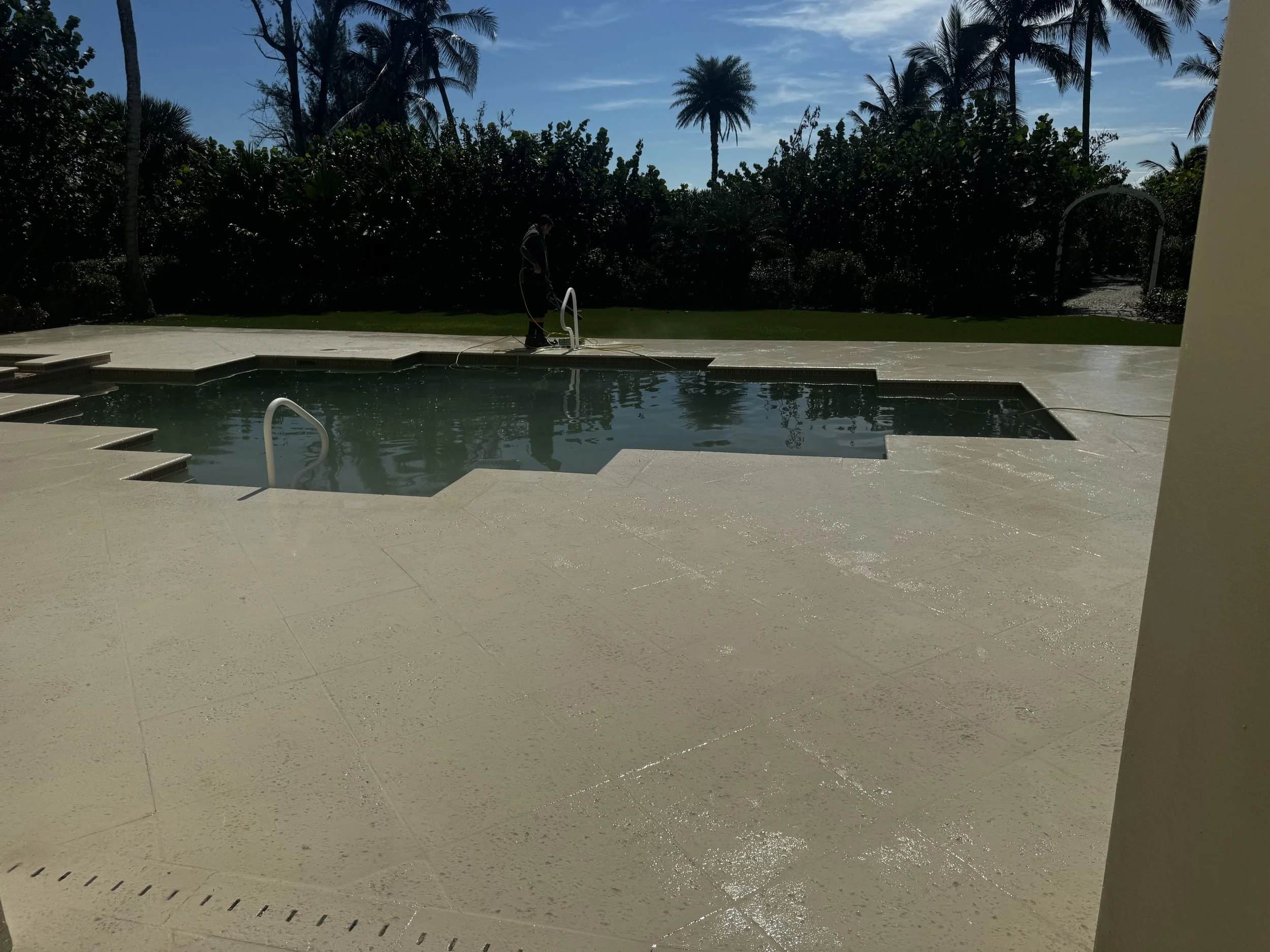 Cape Coral pressure washing