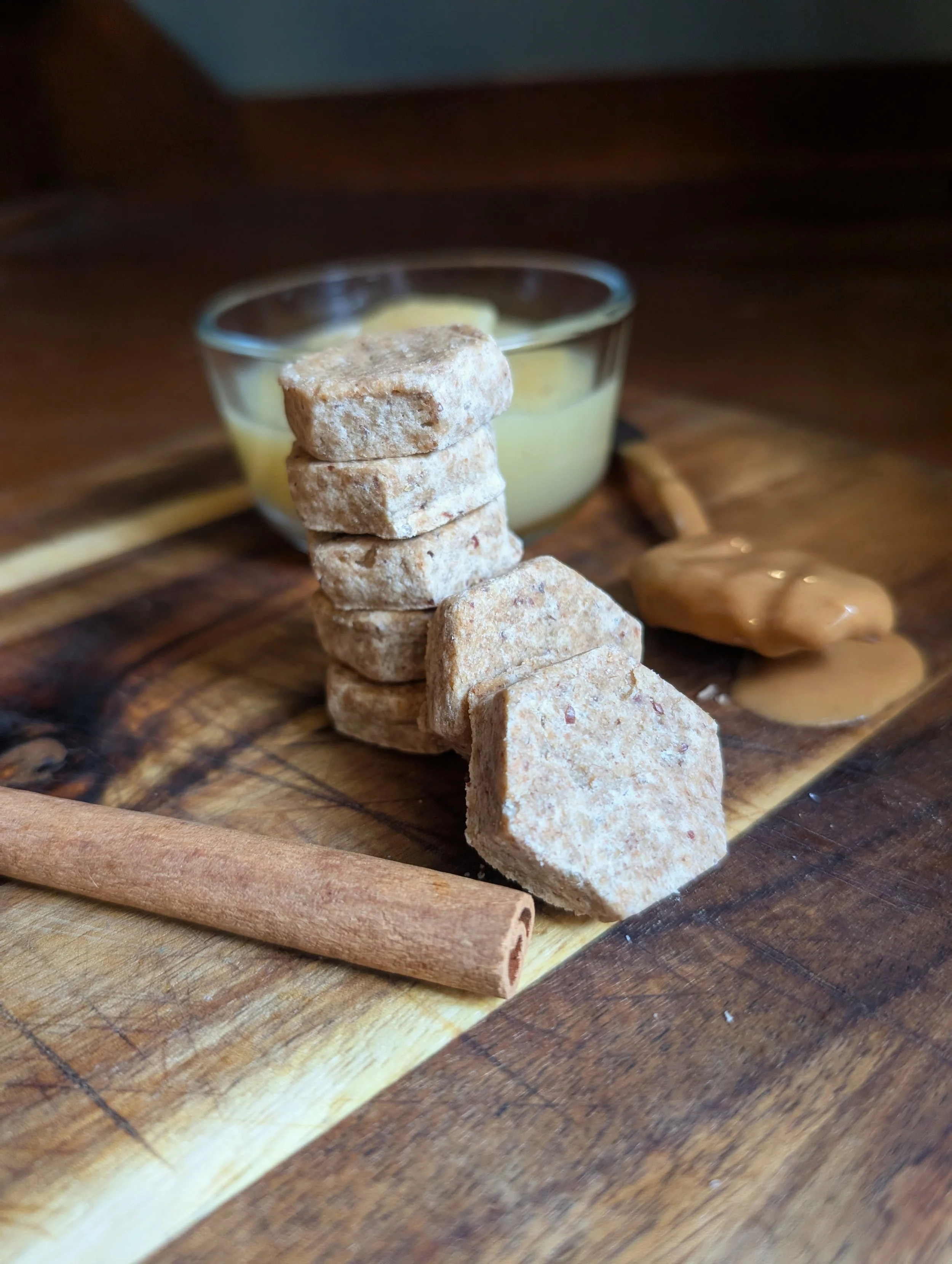 apple cinnamon flaxseed gourmet dog treats