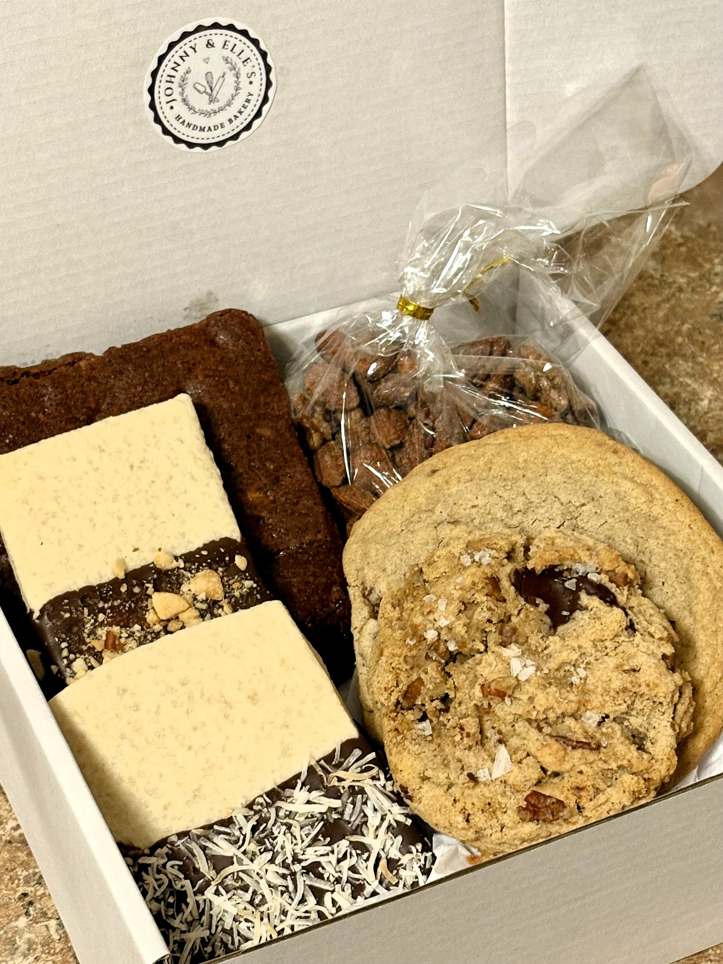 gourmet bakery gift box