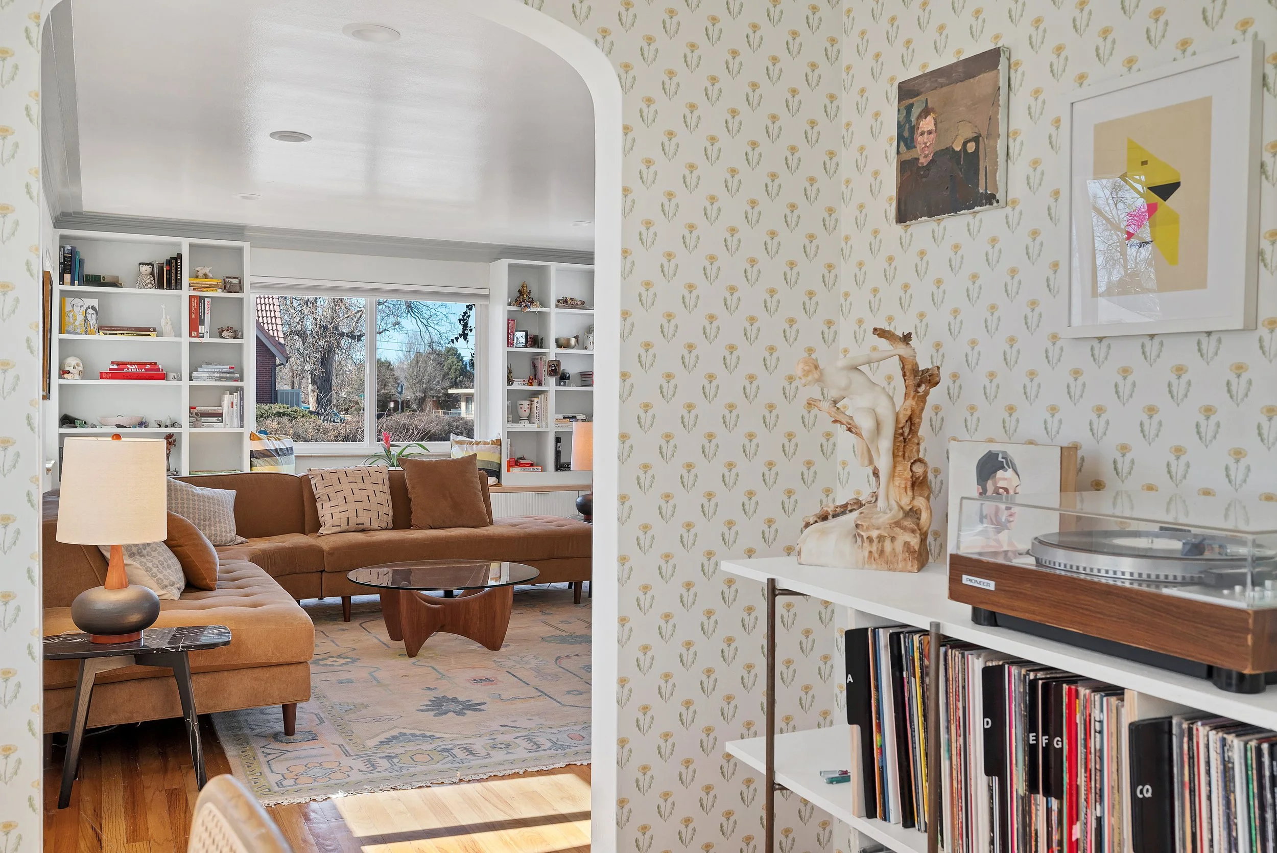 09-Living Room Detail.jpg