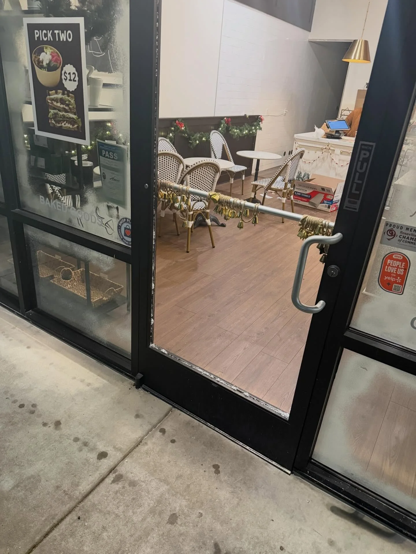 We got robbed last night 🙈 💰 🚨 We will be closed today and we will update you all when we will be opening again after cleaning up. Send good thoughts our way&hellip;we need some better luck round here!