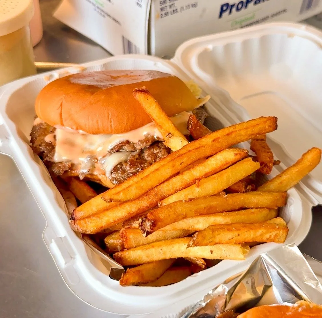 Did we just accidentally make your Friday night plans for you? 😉 

#Gondolas #morrisvillevt