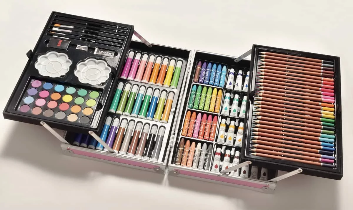 Creative Hobbies: 7 gift ideas to entertain young and old alike