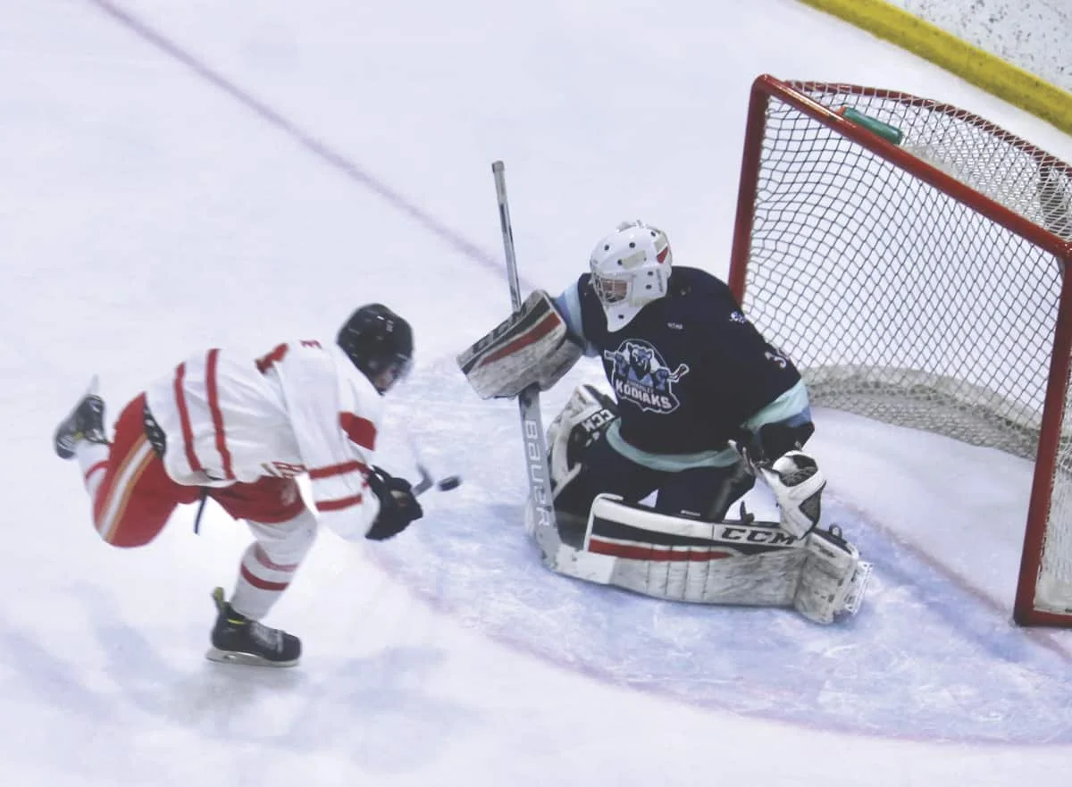 Redwings to face defending champion Stars for Cross Roads title