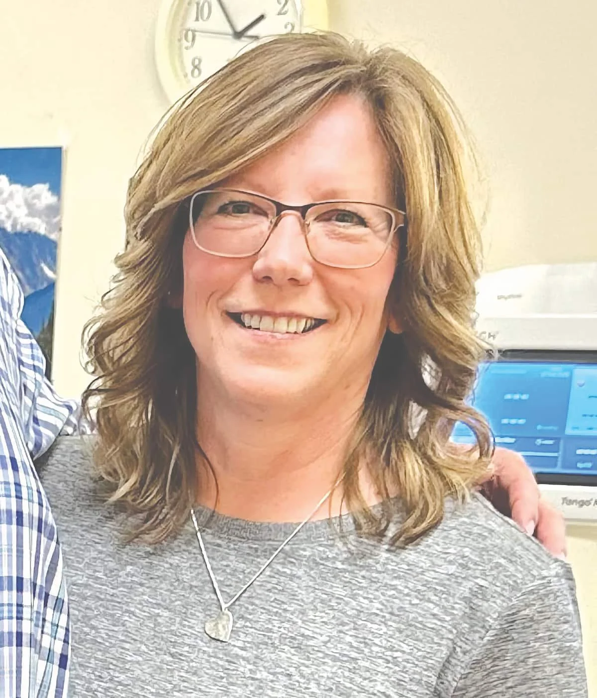 Corrections clarify award, donation details