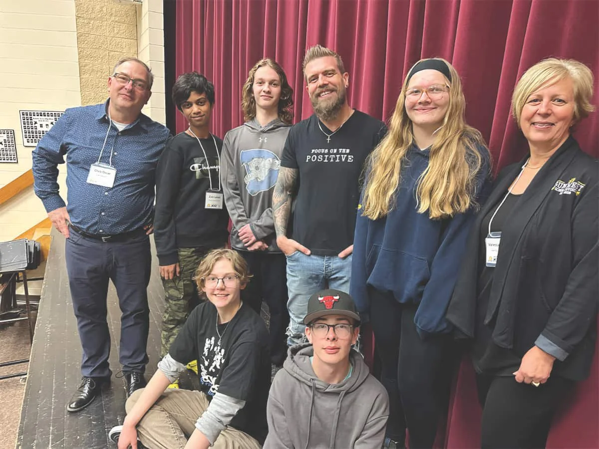 Students refine voices through Sun West motivational speaking workshop