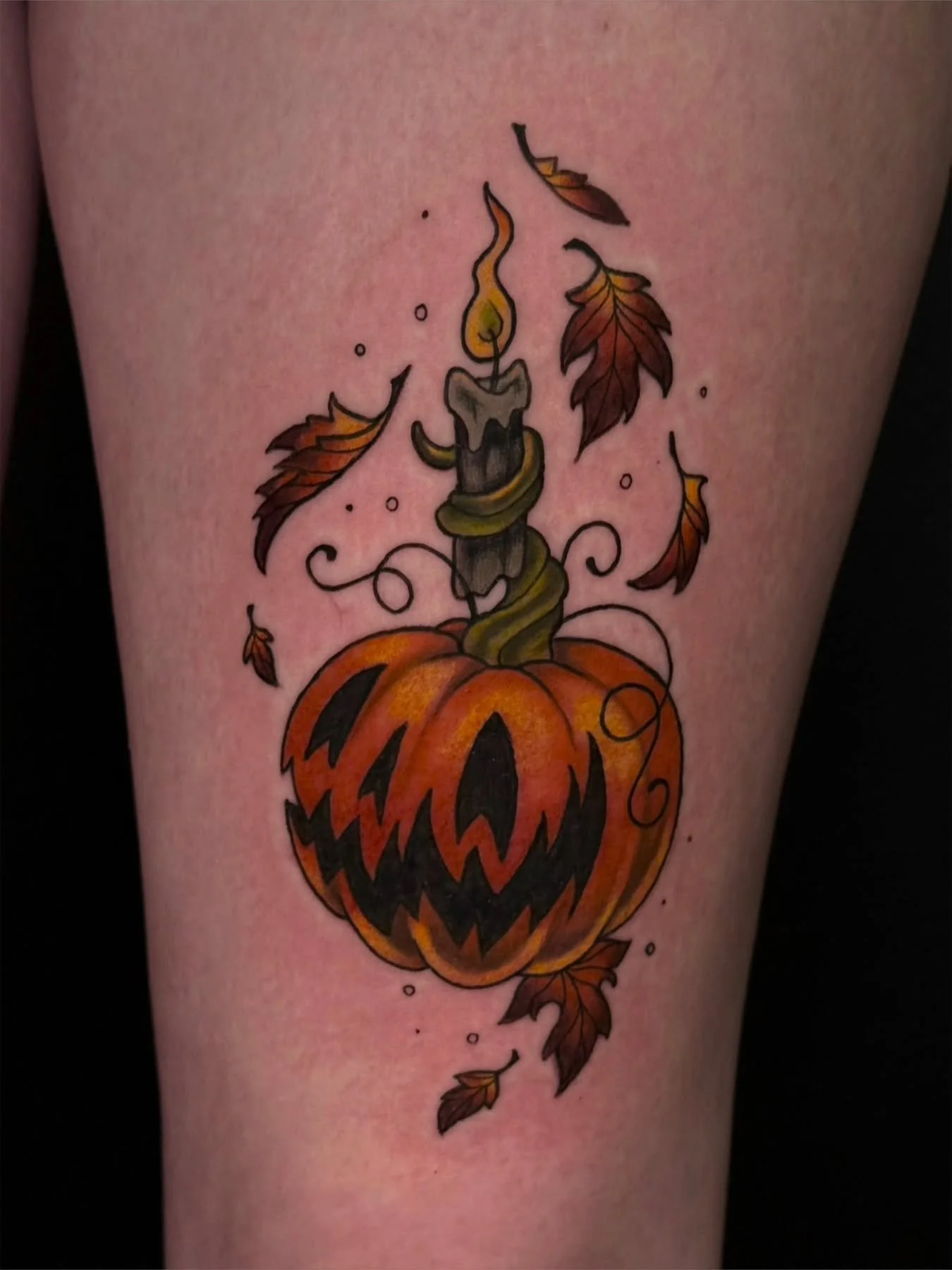 🎃🕯🍂

#artistsoninstagram #art #tattoo #tattooartist #tattoooftheday #colortattoo #halloween #autumn #pumpkin #jackolantern