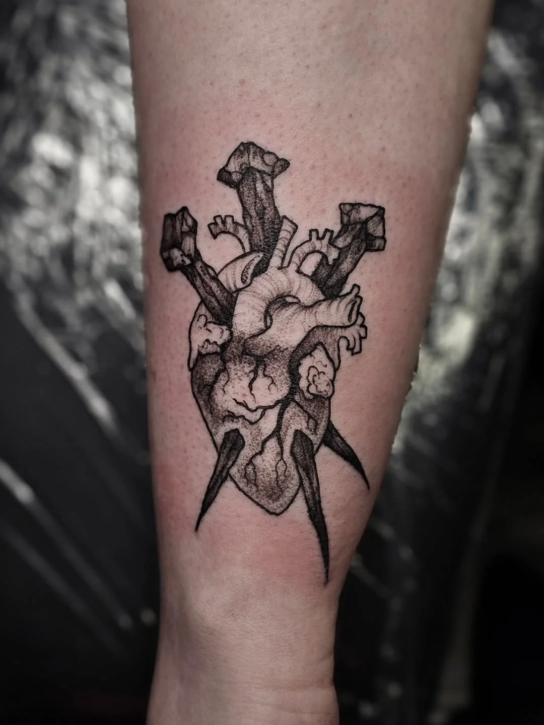 🫀

#tattoo #tattooartist #valentines #threeofswords #heart