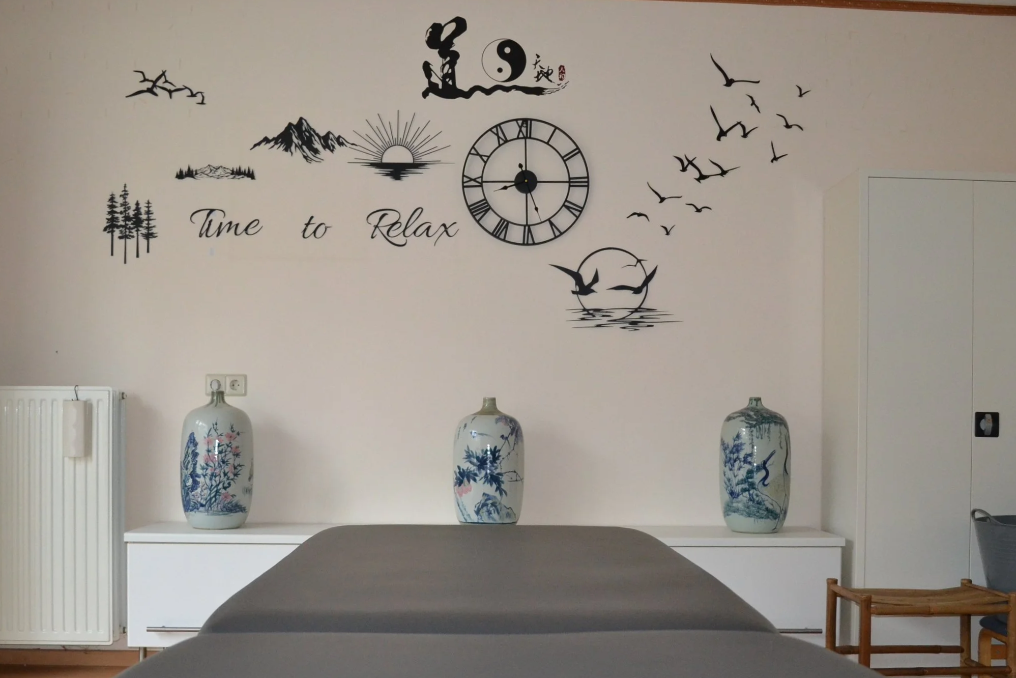 Klok met mooie muur decoratie