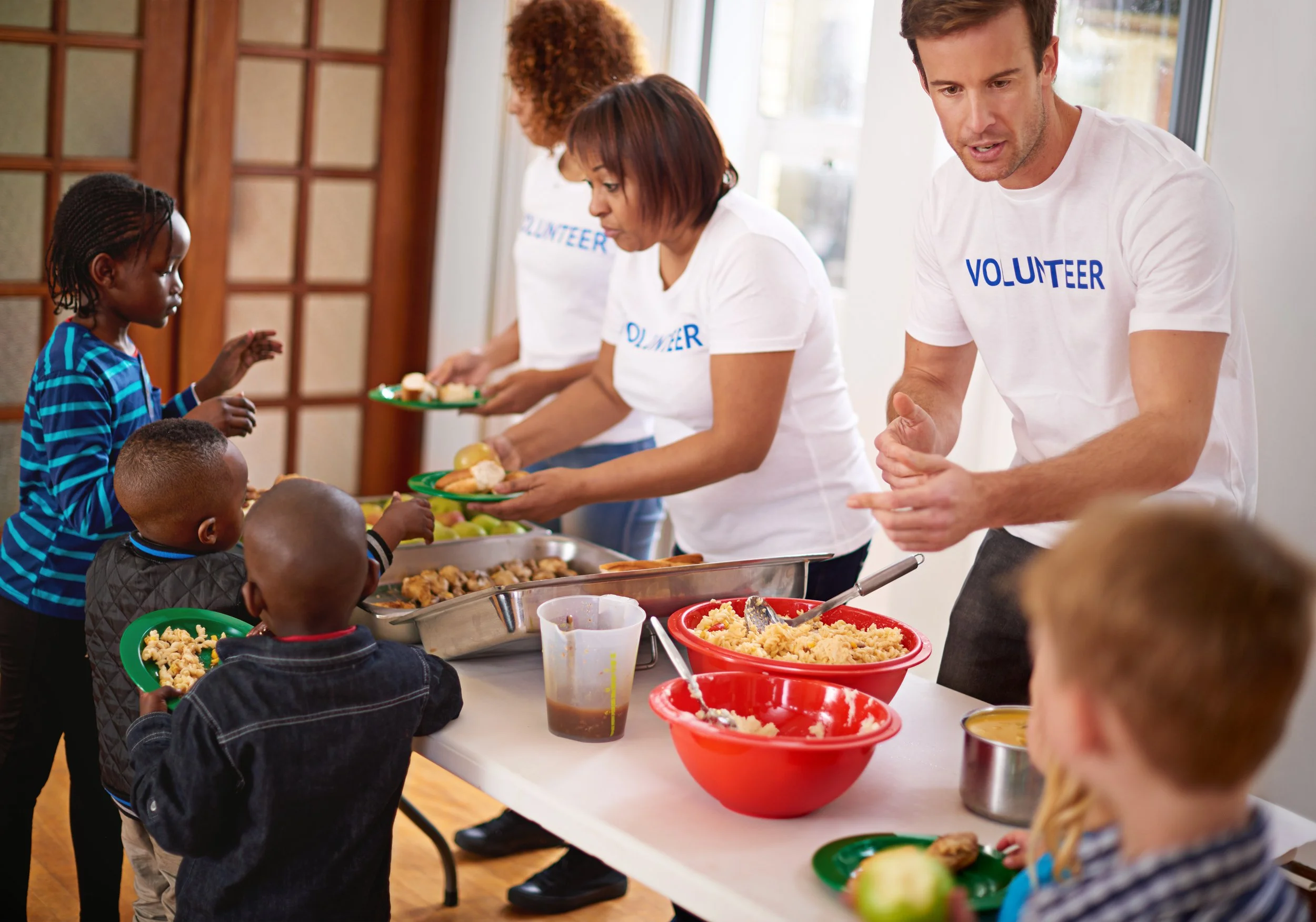 making-sure-they-get-healthy-meal.jpg